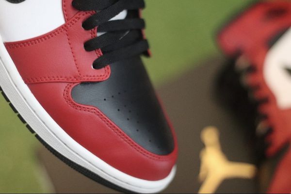 aj 1 chicago toe