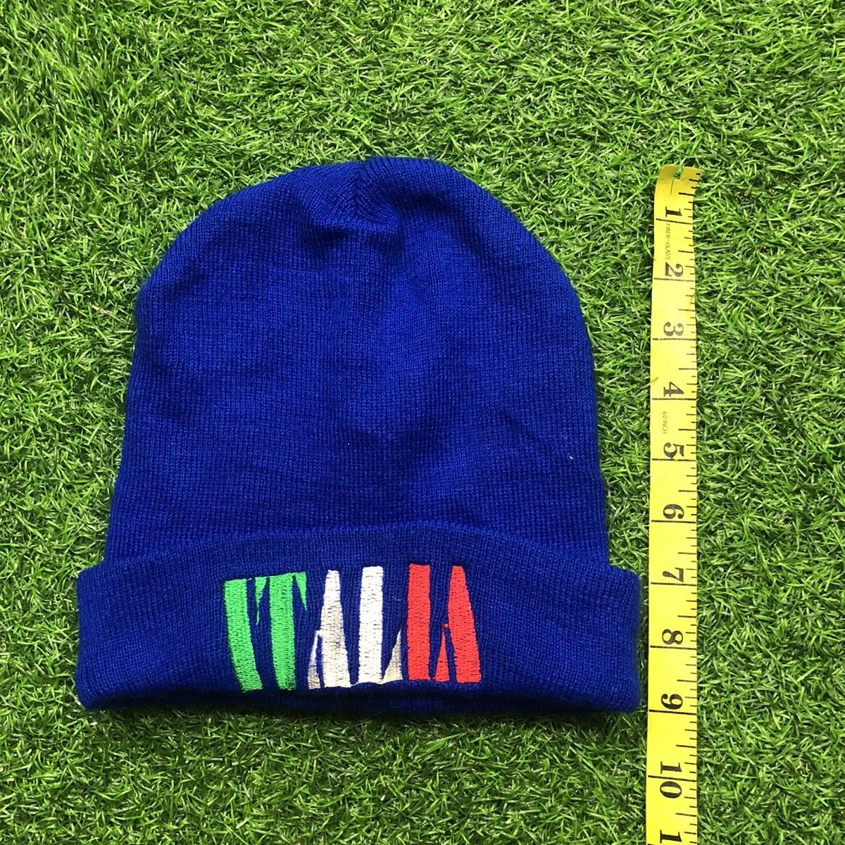 Vintage Vintage Italia Beanie Embroidered Logo Size ONE SIZE - 2 Thumbnail