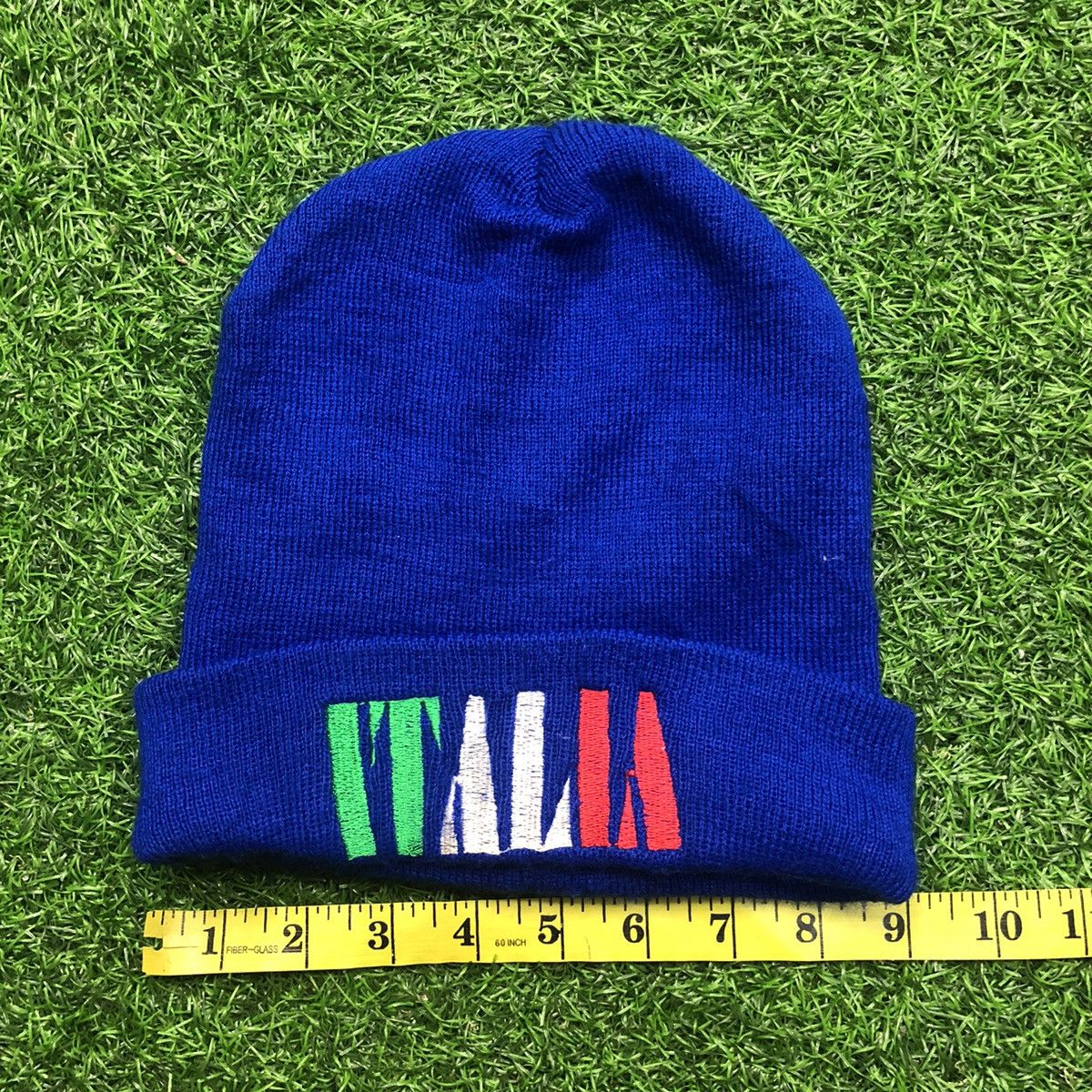 Vintage Vintage Italia Beanie Embroidered Logo Size ONE SIZE - 1 Thumbnail