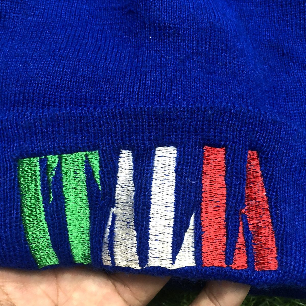 Vintage Vintage Italia Beanie Embroidered Logo Size ONE SIZE - 3 Thumbnail