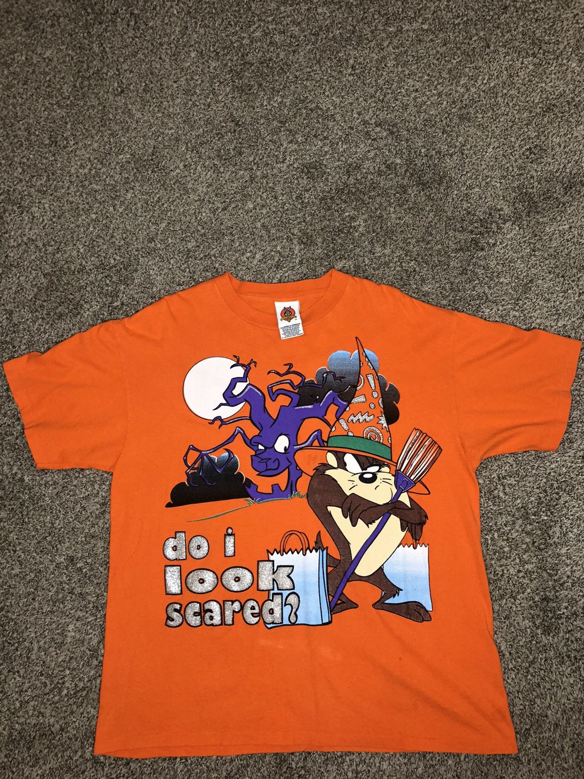 Vintage 90s Looney Tunes Taz “Do I look scared ? “ Tee | Grailed