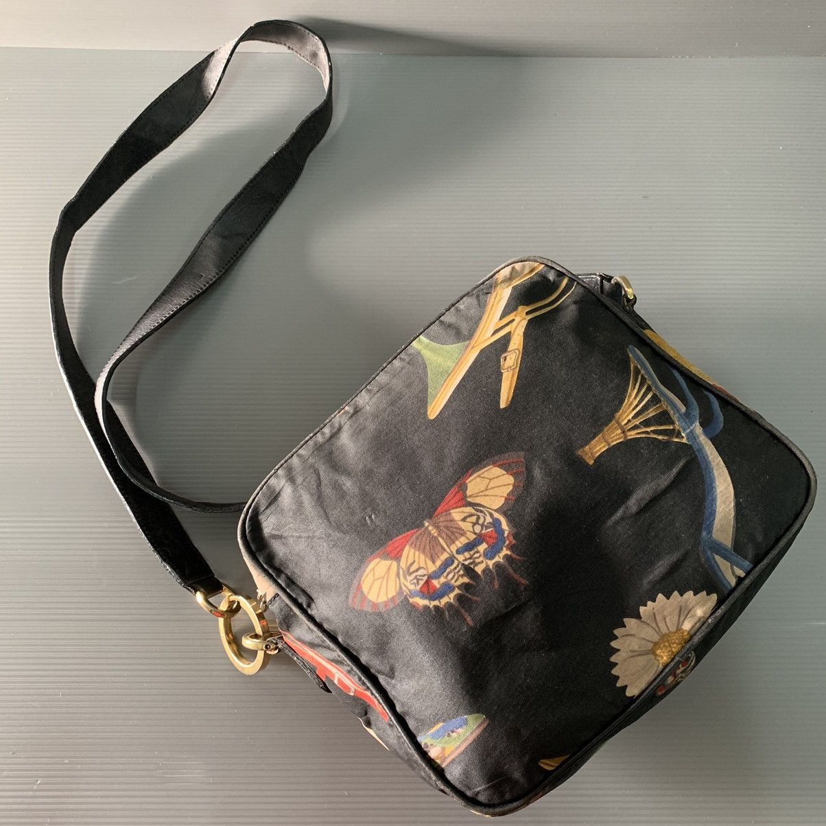 Salvatore Ferragamo Salvatore Ferragamo Slingbag Size ONE SIZE - 14 Thumbnail