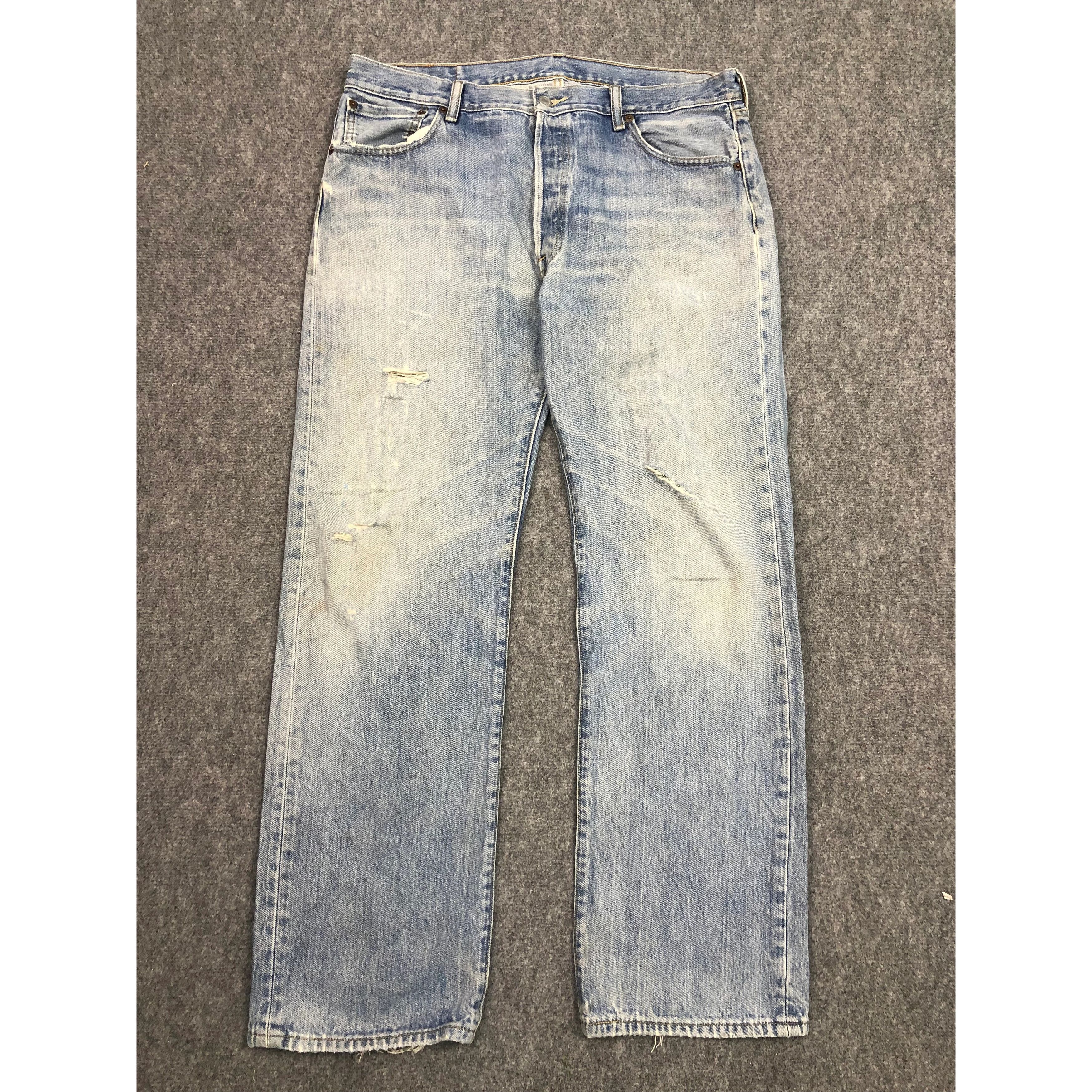 Levi's Vintage Levis 501 Lightwash Jeans DP0523 Size US 39 - 1 Thumbnail