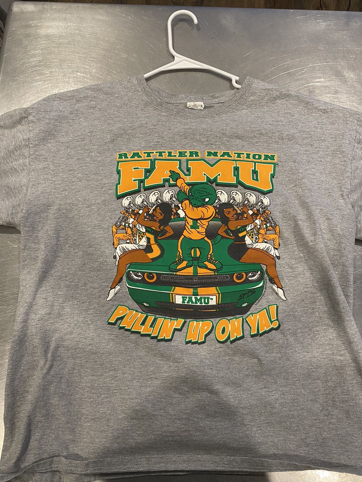 Vintage Famu Vintage t shirt size XL boxy fit Size US XL / EU 56 / 4 - 1 Thumbnail