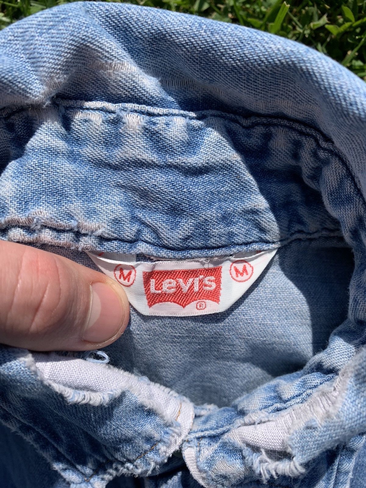 Levi's × Levi's Vintage Clothing × Vintage Vintage Orange Tab Snap Button Levis Denim Chambray Shirt Size US M / EU 48-50 / 2 - 9 Thumbnail