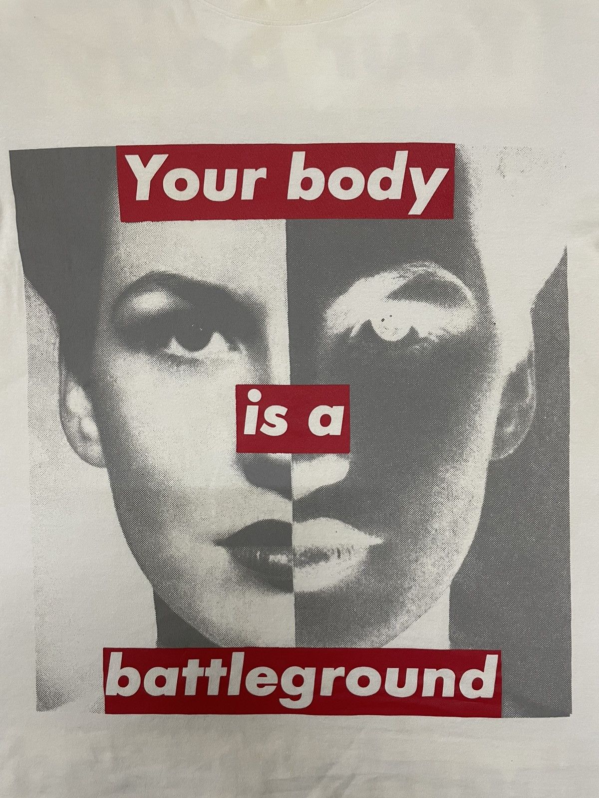 Barbara Kruger × Uniqlo Vintage Barbara Kruger Your Body Is A Battleground Tee Size US L / EU 52-54 / 3 - 7 Thumbnail