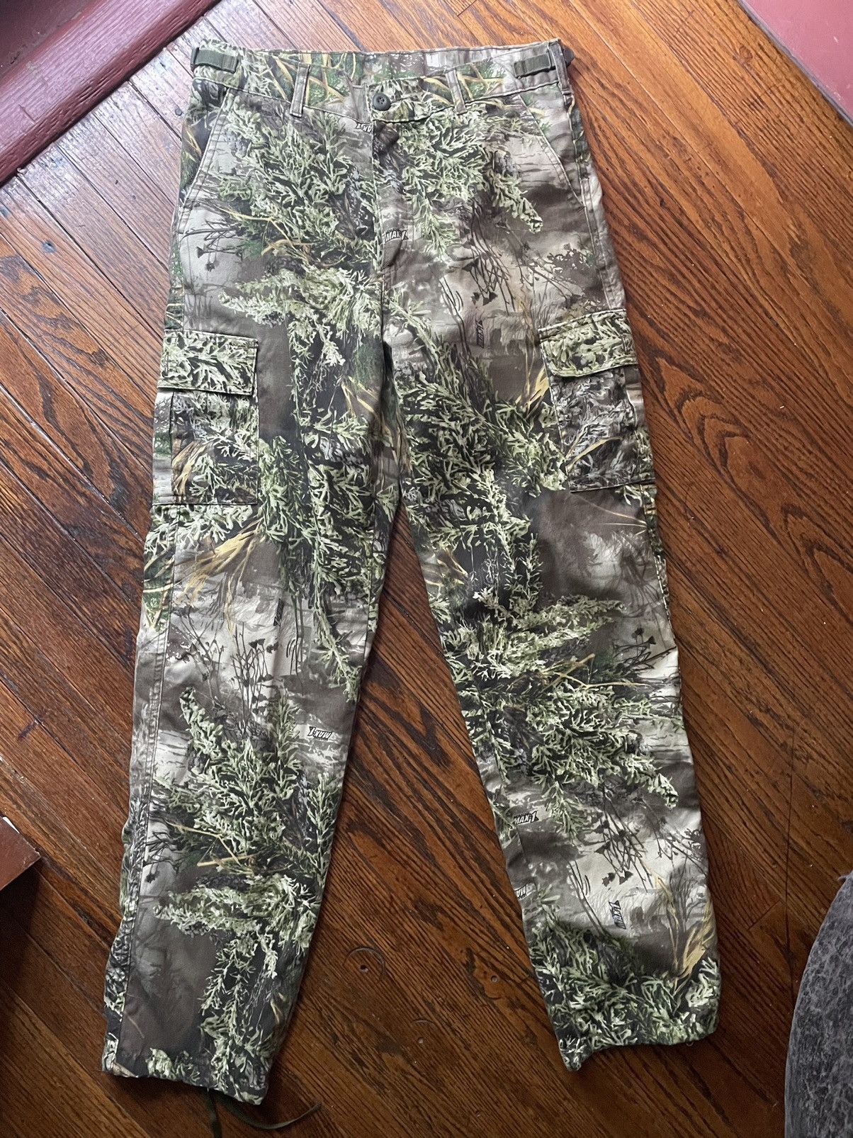 Vintage Realtree camo cargo pants Grailed