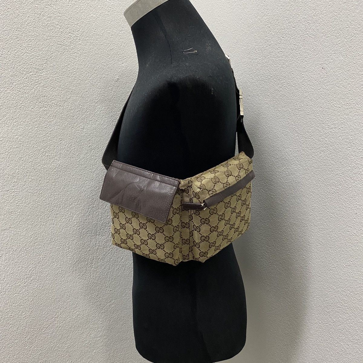 Gucci AUTHENTIC GUCCI GG BROWN WAIST BUM BAG Size ONE SIZE - 1 Thumbnail