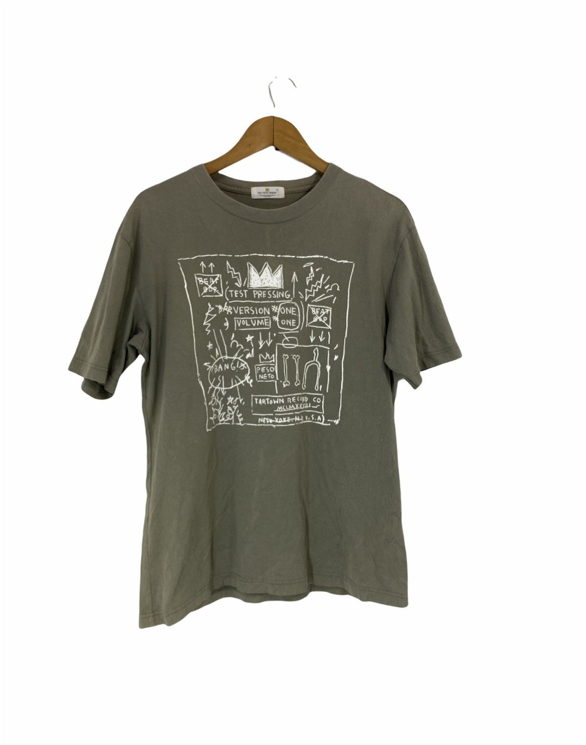 Jean-Michel Basquiat Jean Michel Basquiat X Uniqlo Art Shirt Design Size US L / EU 52-54 / 3 - 1 Thumbnail
