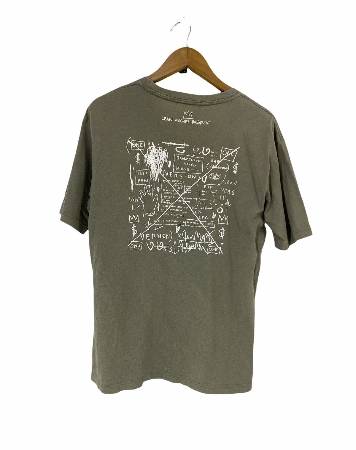 Jean-Michel Basquiat Jean Michel Basquiat X Uniqlo Art Shirt Design Size US L / EU 52-54 / 3 - 2 Thumbnail