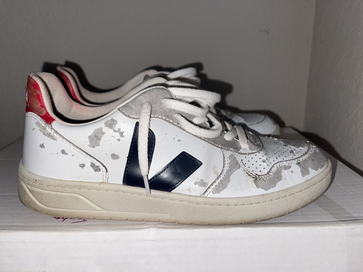 Veja Veja V10 sneaker shredded Size US 10.5 / EU 43-44 - 3 Thumbnail