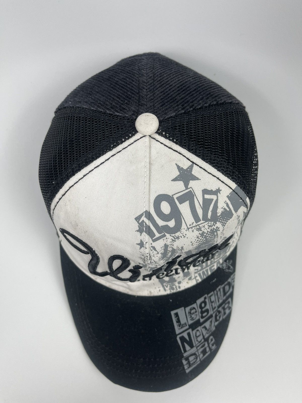 Vision Streetwear Vision Street wear lagends Never Die Half Trucker Hat Size ONE SIZE - 6 Thumbnail
