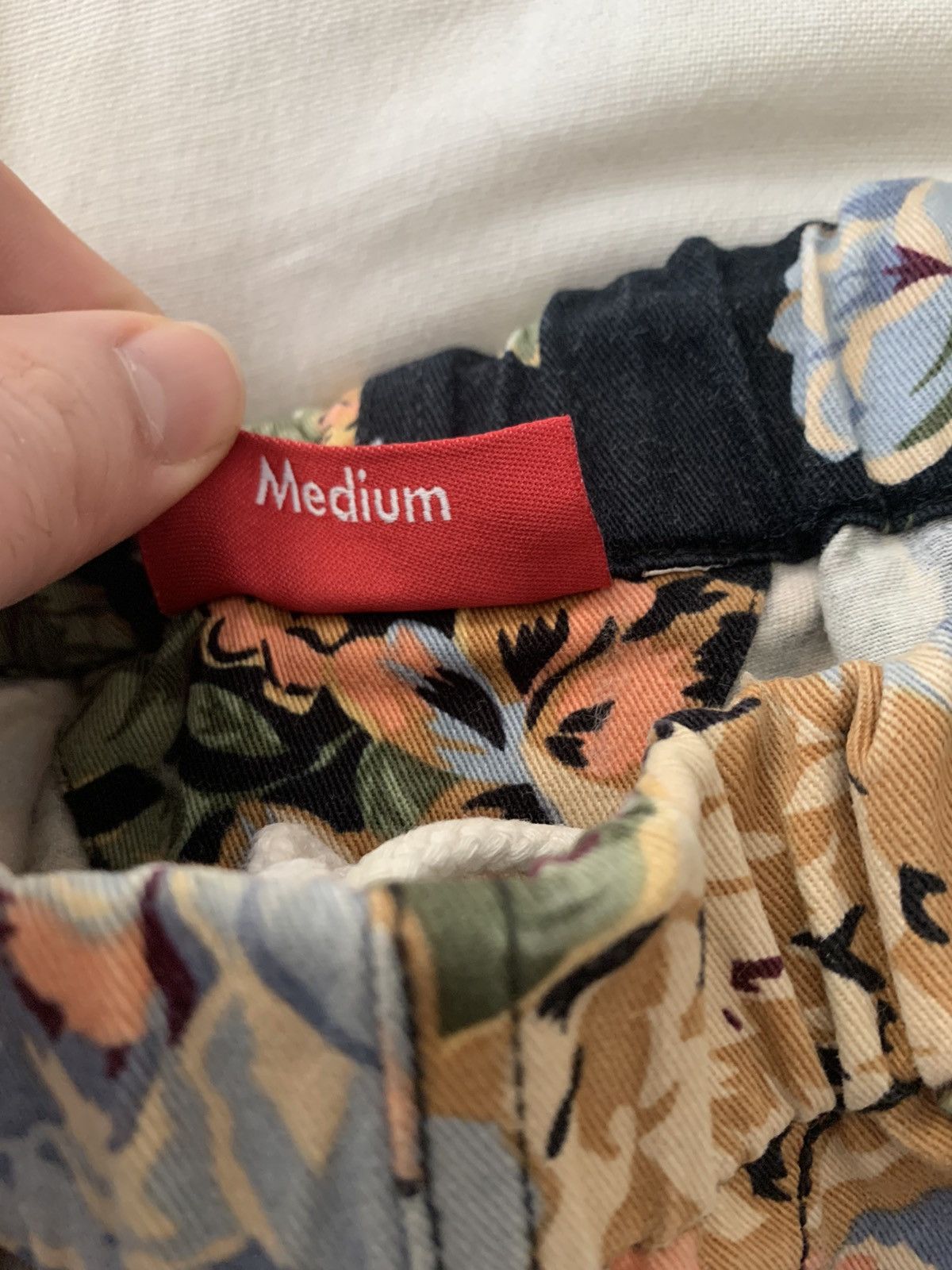 Supreme 2014 Supreme Floral Lounge Pants (Cropped Into Shorts) Size US 32 / EU 48 - 3 Thumbnail