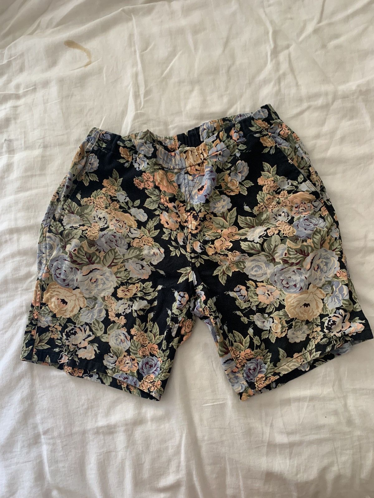 Supreme 2014 Supreme Floral Lounge Pants (Cropped Into Shorts) Size US 32 / EU 48 - 1 Thumbnail