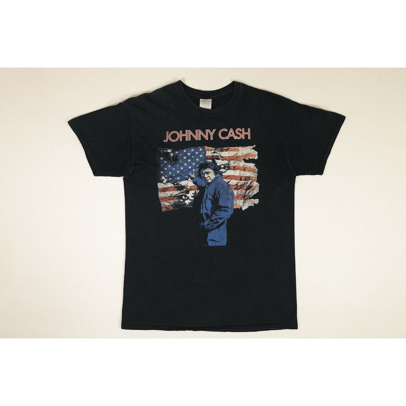 Gildan Retro Johnny Cash Ragged Old Flag USA Album Cover Band Tee | Grailed