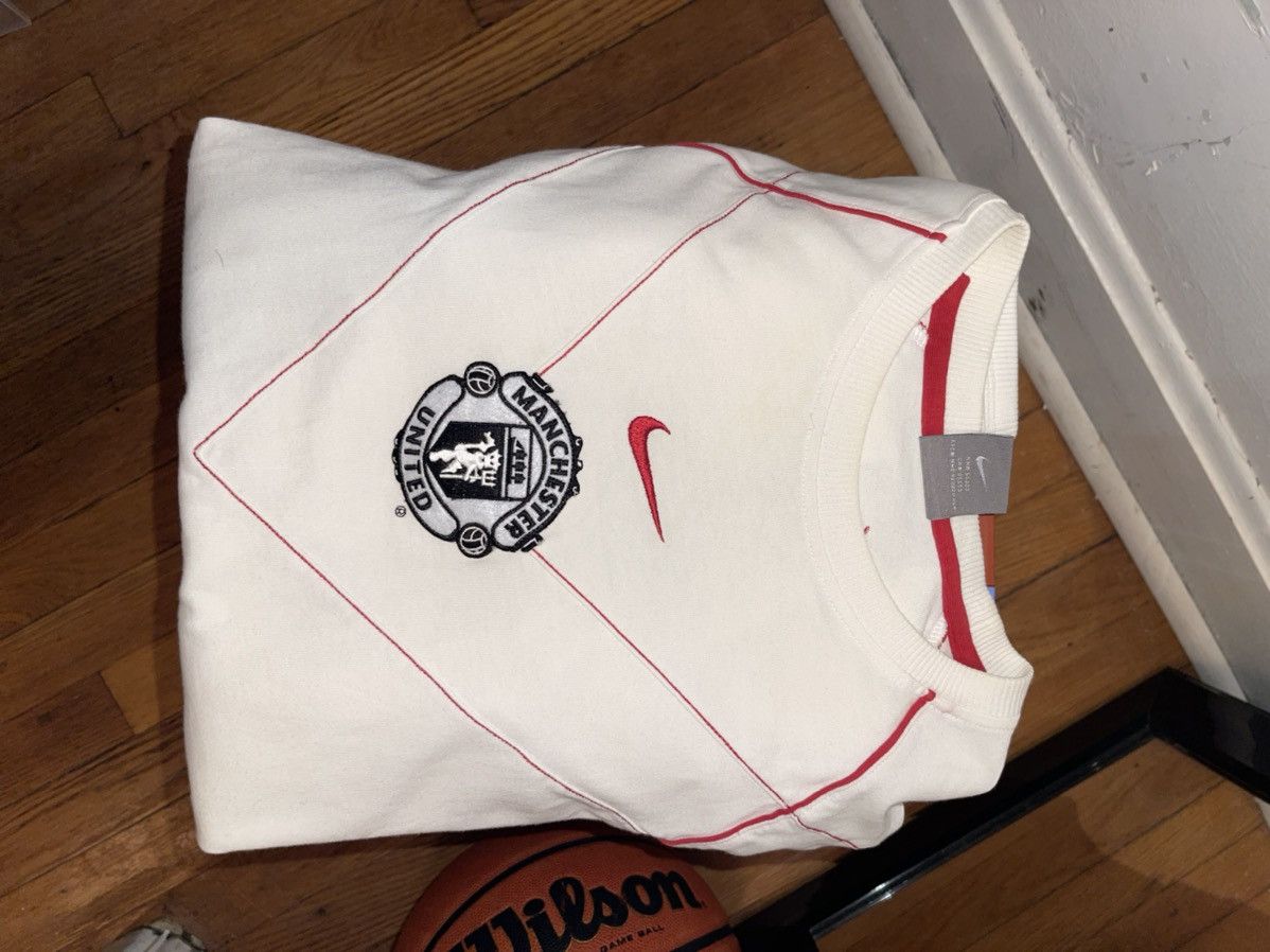 Nike Vintage Nike Manchester United Long Sleeve Size US S / EU 44-46 / 1 - 8 Thumbnail