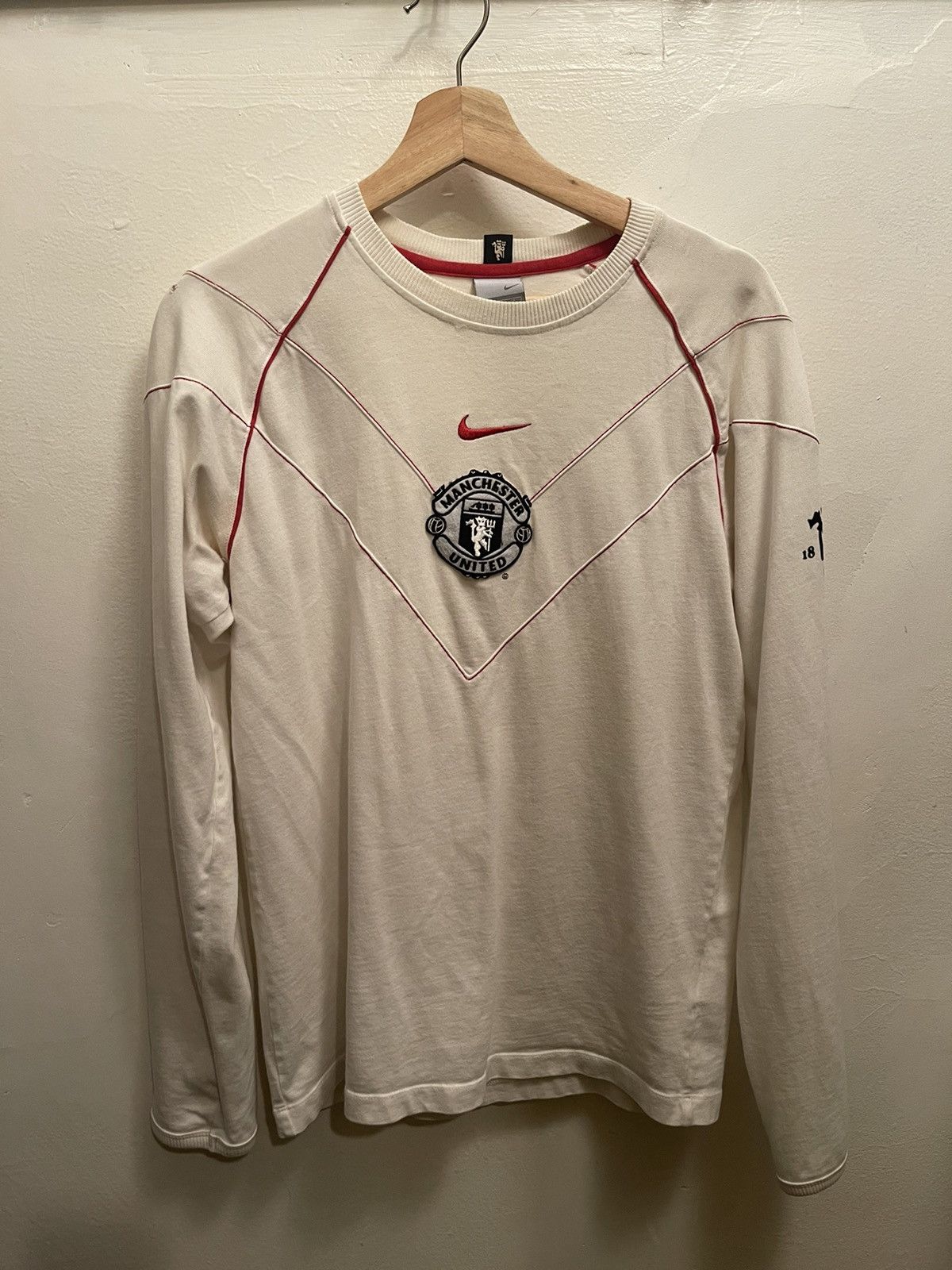 Nike Vintage Nike Manchester United Long Sleeve Size US S / EU 44-46 / 1 - 1 Thumbnail