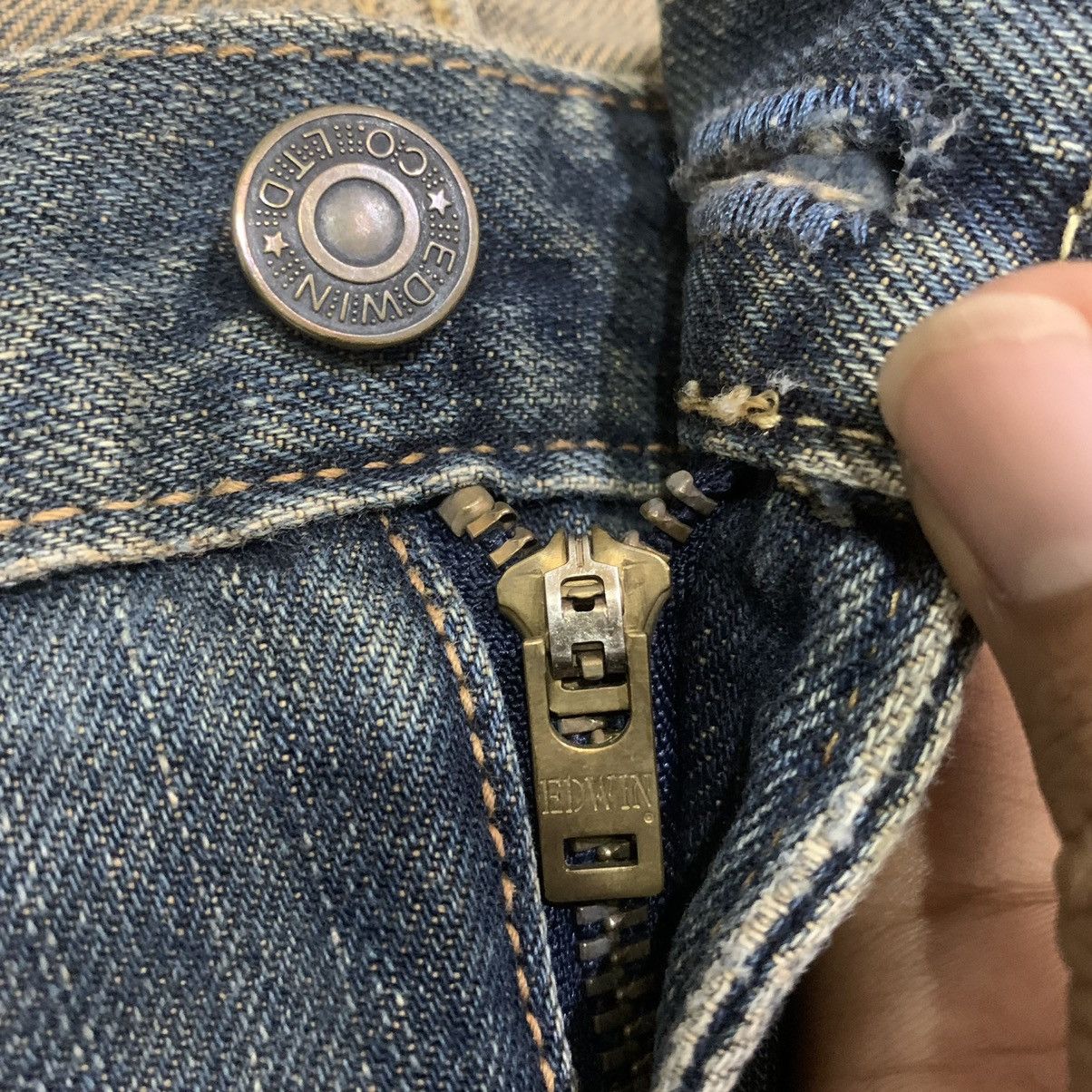 Edwin × Japanese Brand EDWIN 403 Vintage 90s Rugged Stonewash Distressed Denim Jean Size US 32 / EU 48 - 16 Thumbnail