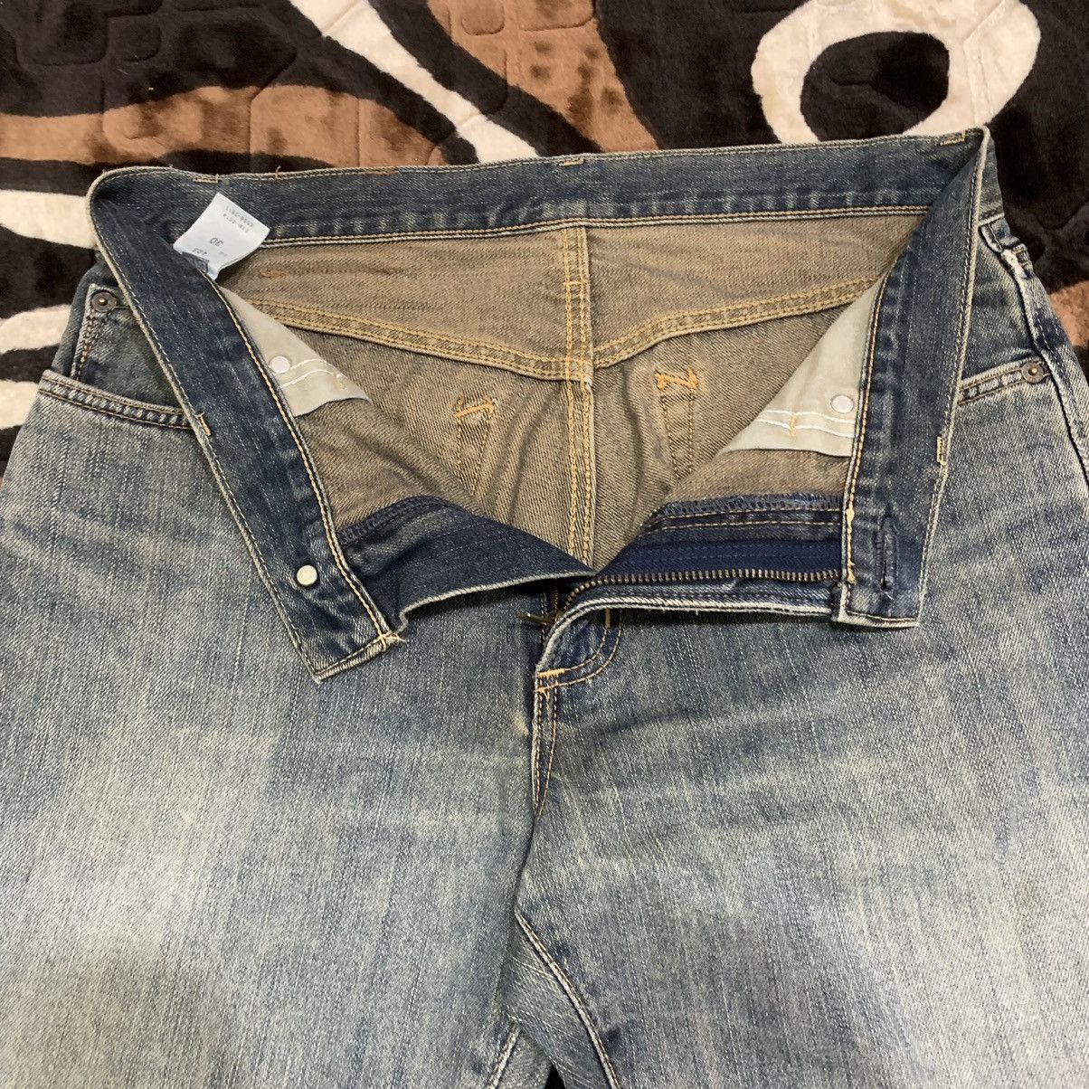Edwin × Japanese Brand EDWIN 403 Vintage 90s Rugged Stonewash Distressed Denim Jean Size US 32 / EU 48 - 17 Thumbnail