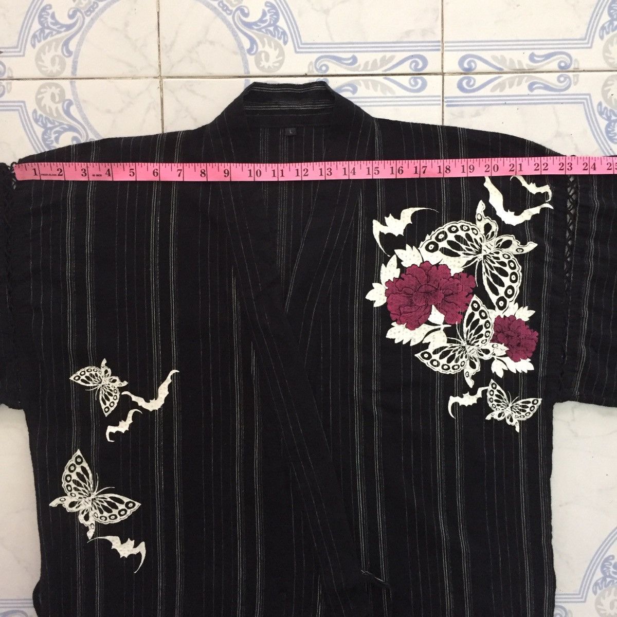 Japanese Brand Kimono Bat Butterflies Flowers Printed Size US L / EU 52-54 / 3 - 19 Thumbnail
