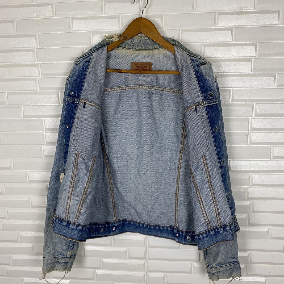 Levi's ☀️70505-0217 DISTRESSED LEVIS TRUCKER JACKET Size US M / EU 48-50 / 2 - 13 Thumbnail
