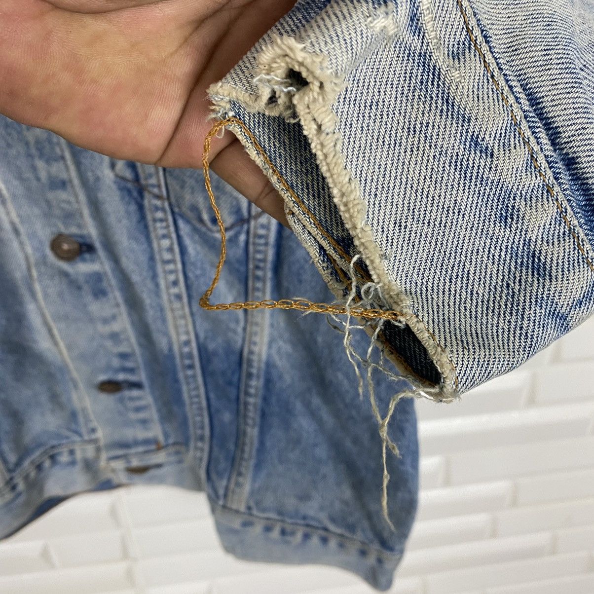 Levi's ☀️70505-0217 DISTRESSED LEVIS TRUCKER JACKET Size US M / EU 48-50 / 2 - 8 Thumbnail