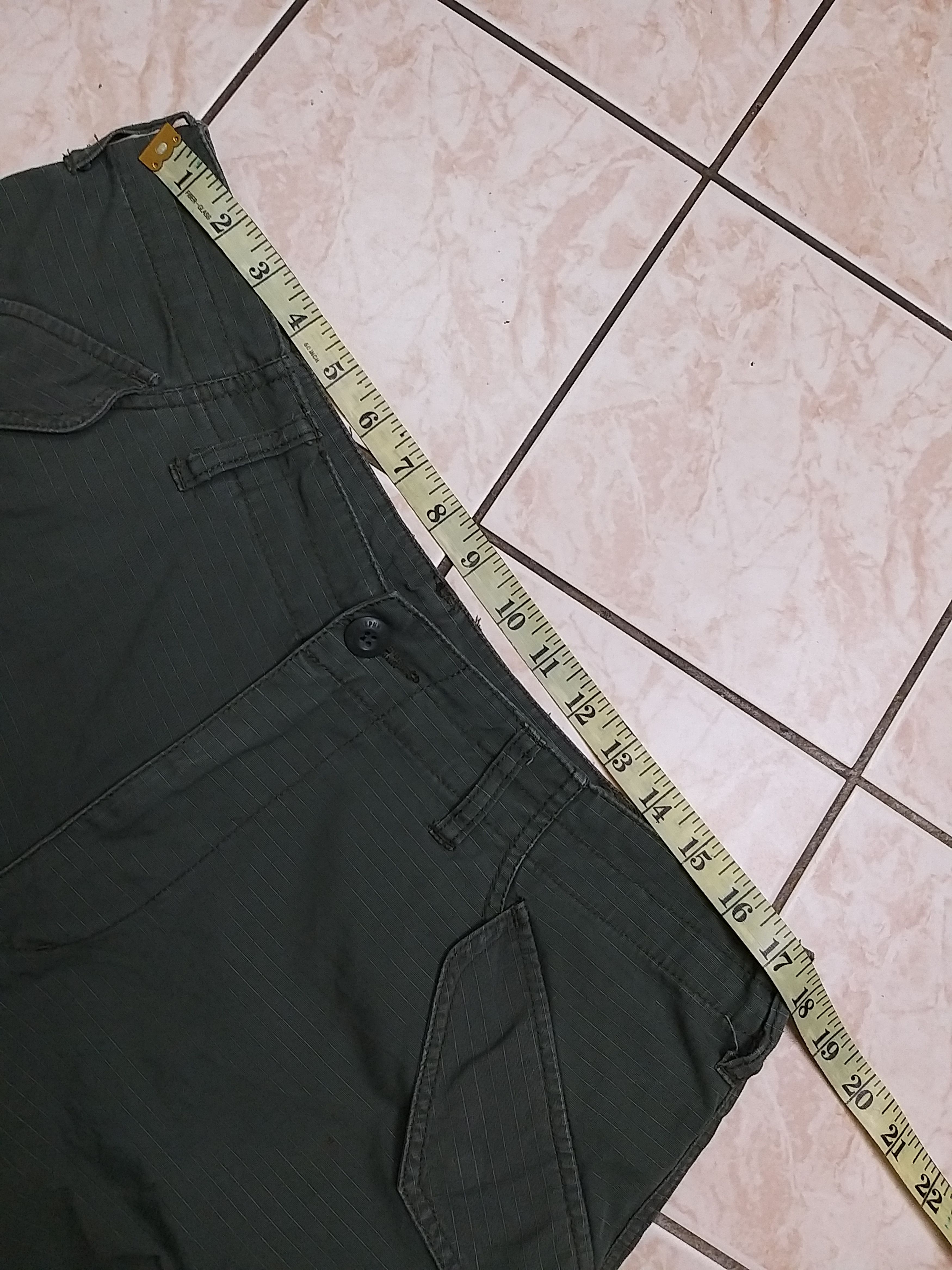 Alpha Industries OG ALPHA INDUSTRIES MULTIPOCKET/CARGO MILITARY SHORT PANT Size US 35 - 9 Thumbnail