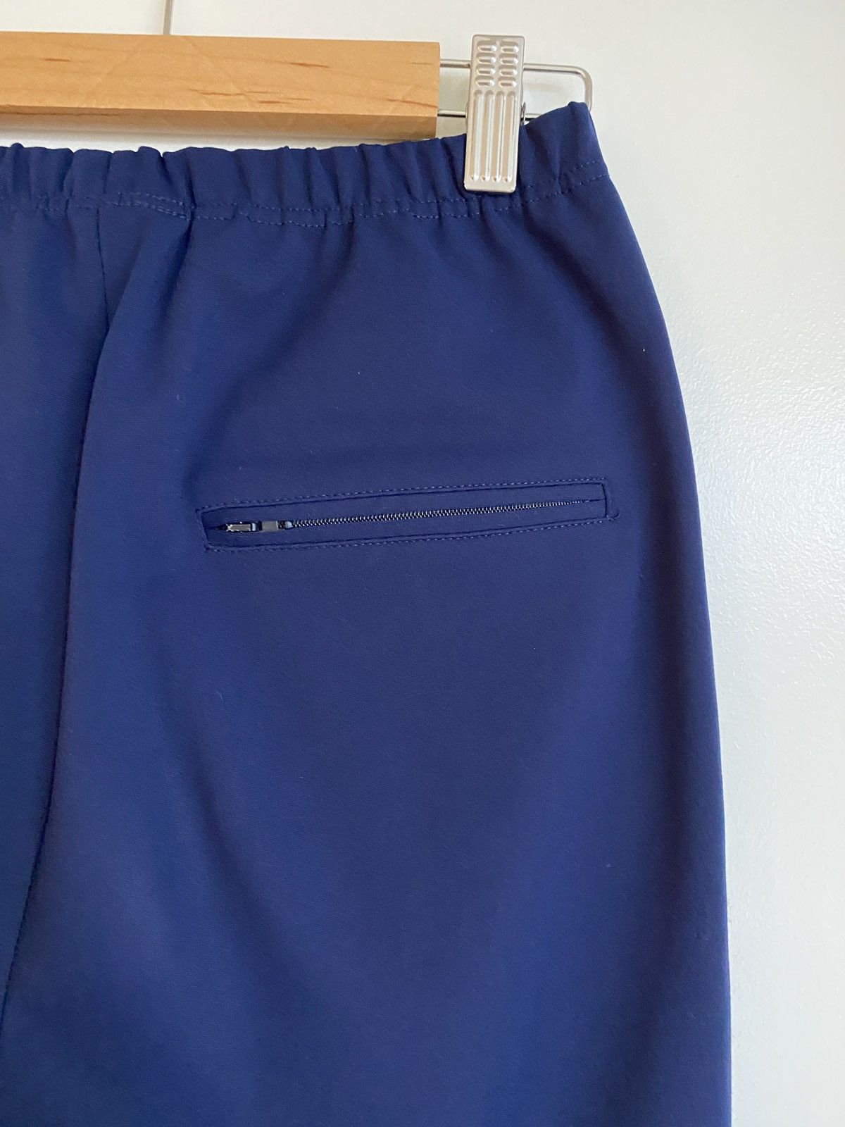 Balenciaga Balenciaga navy fitted track pants w/ zipper detailing Size US 30 / EU 46 - 4 Thumbnail