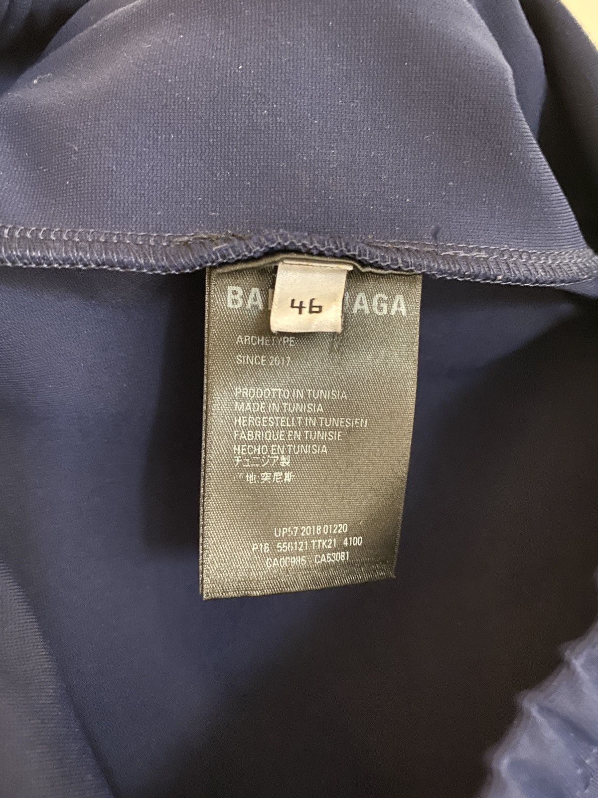 Balenciaga Balenciaga navy fitted track pants w/ zipper detailing Size US 30 / EU 46 - 7 Thumbnail