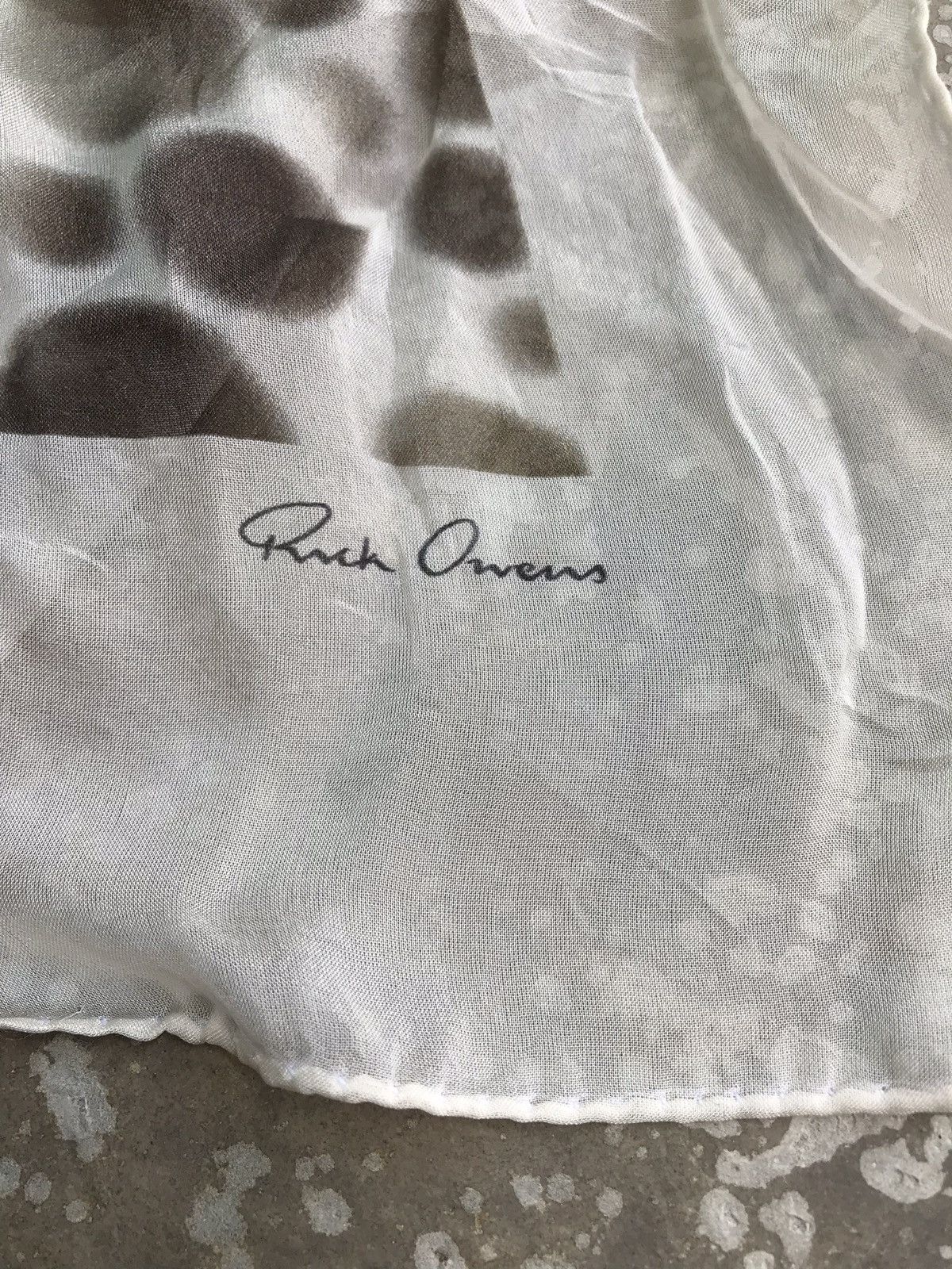 Rick Owens Rick Owens Pyhton Leather polkadot Long Muffler / scarf Size ONE SIZE - 7 Thumbnail