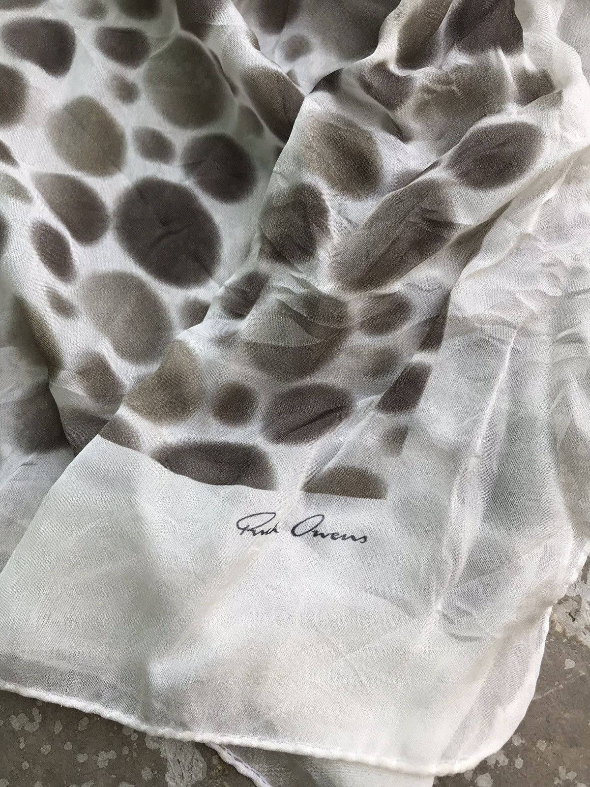 Rick Owens Rick Owens Pyhton Leather polkadot Long Muffler / scarf Size ONE SIZE - 3 Thumbnail