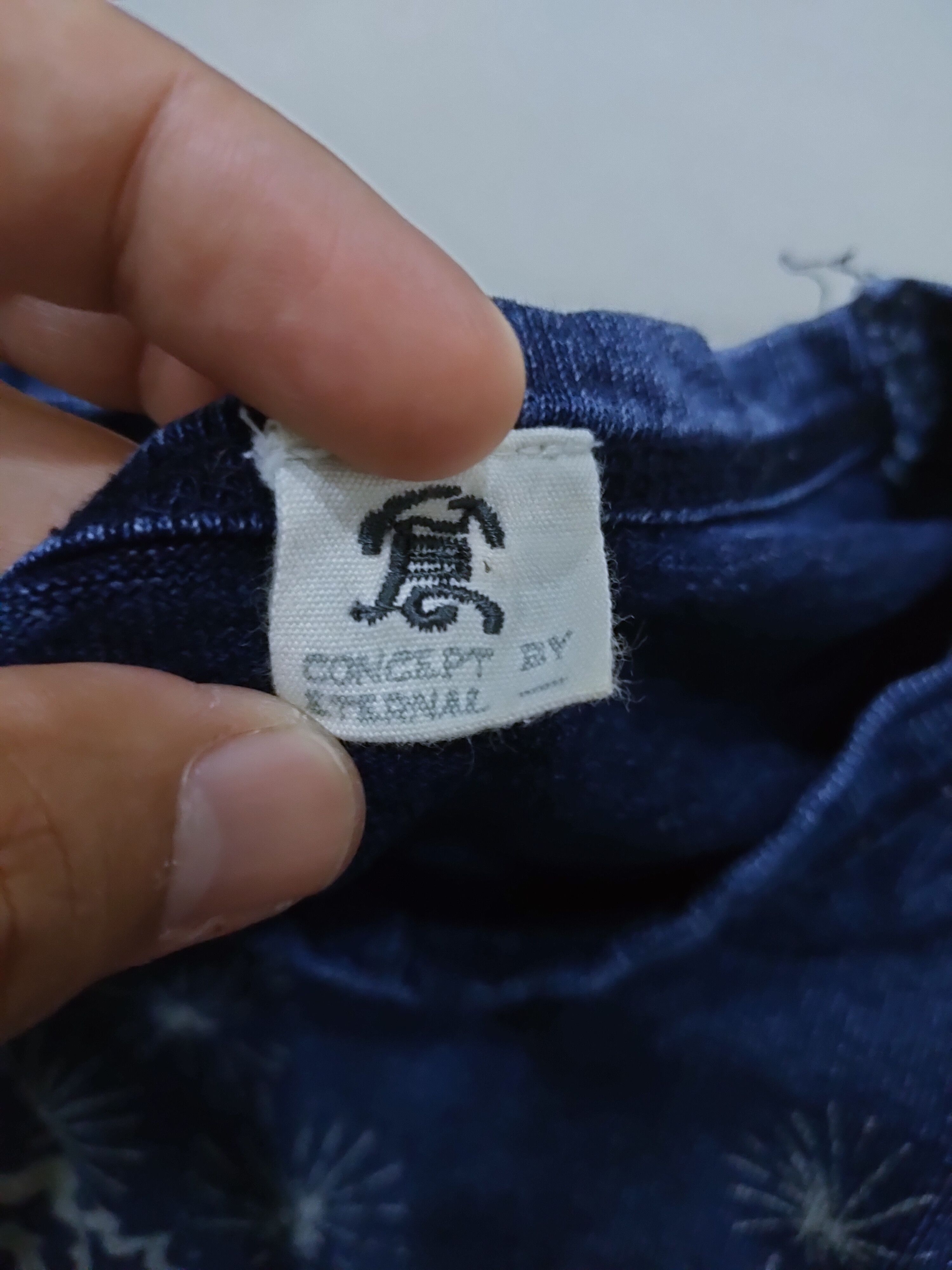 Eternal × Indigo ETERNAL KARAKUSHI INDIGO BLUE KOI SHIRT Size US S / EU 44-46 / 1 - 7 Thumbnail