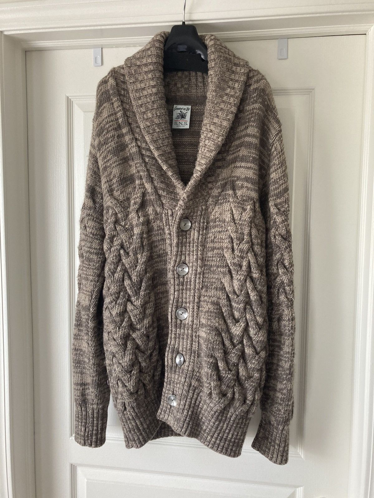 S.N.S. Herning Long cardigan cable knit Size US S / EU 44-46 / 1 - 2 Preview
