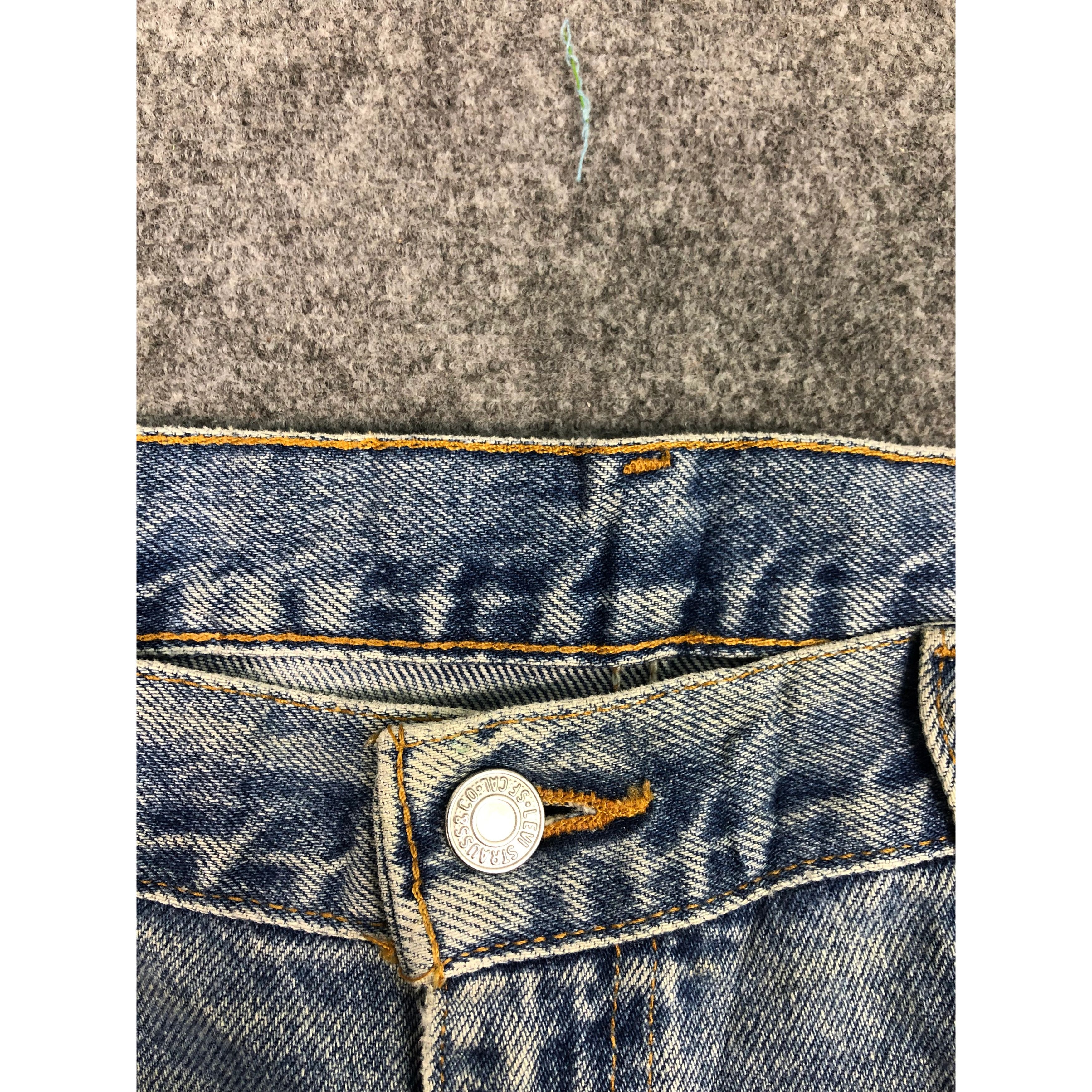 Levi's Vintage 90s Levis Lightwash Blue Jeans DP0572 Size US 40 / EU 56 - 7 Thumbnail