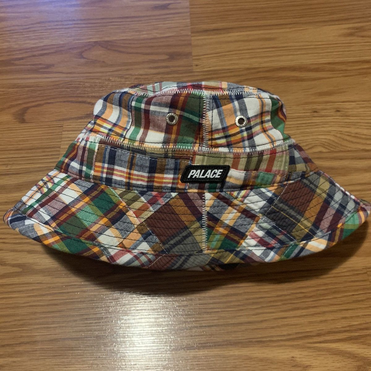 帽子 PALACE x UGG Shearling Bucket Hat PALACE x UGG Shearling Bucket Hat Chestnut S/M L/XL 2size | eBay