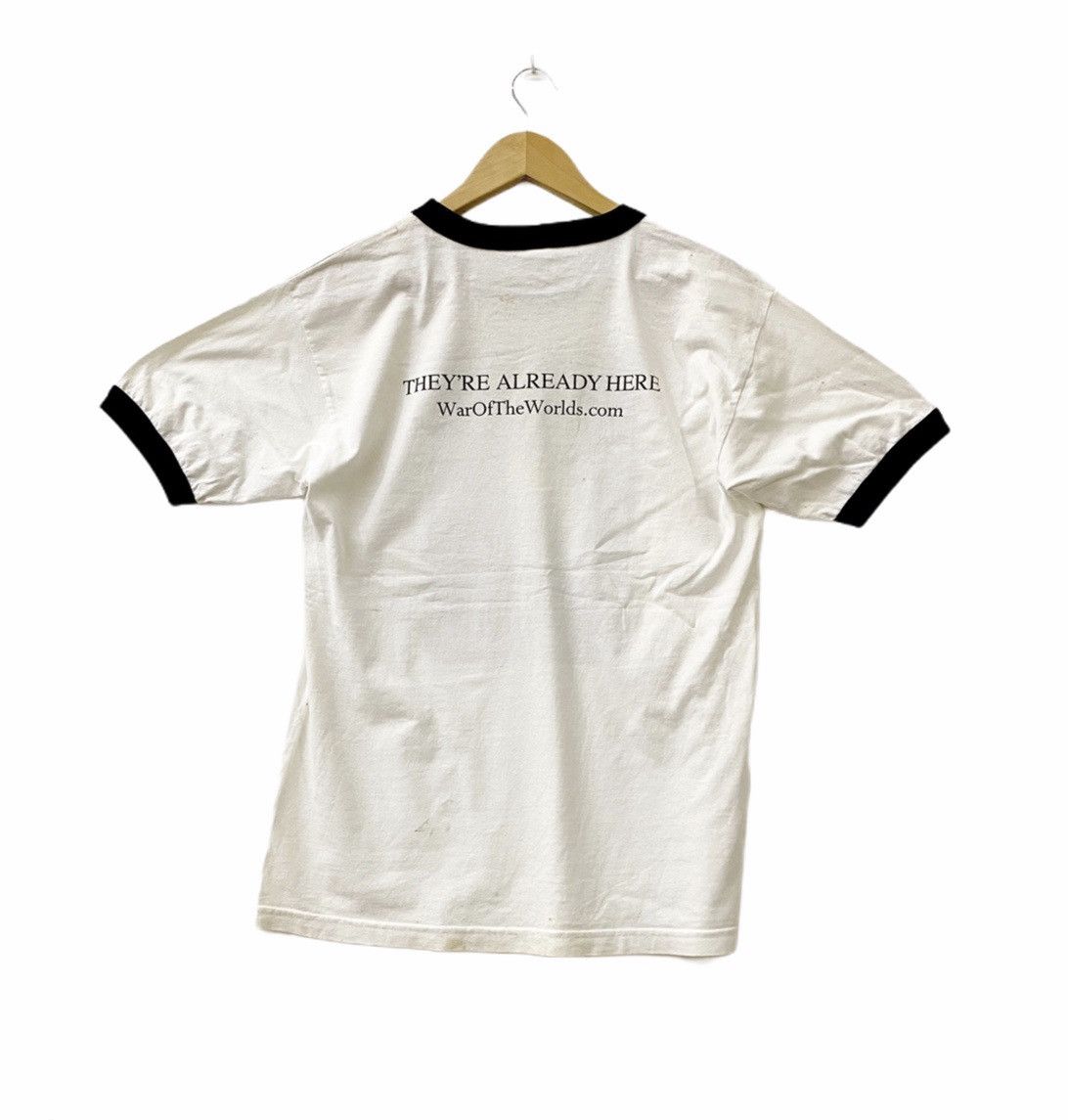 Band Tees × Vintage vintage 2005 WAR OF THE WORLDS ring ringer rare t-shirts Size US M / EU 48-50 / 2 - 2 Thumbnail