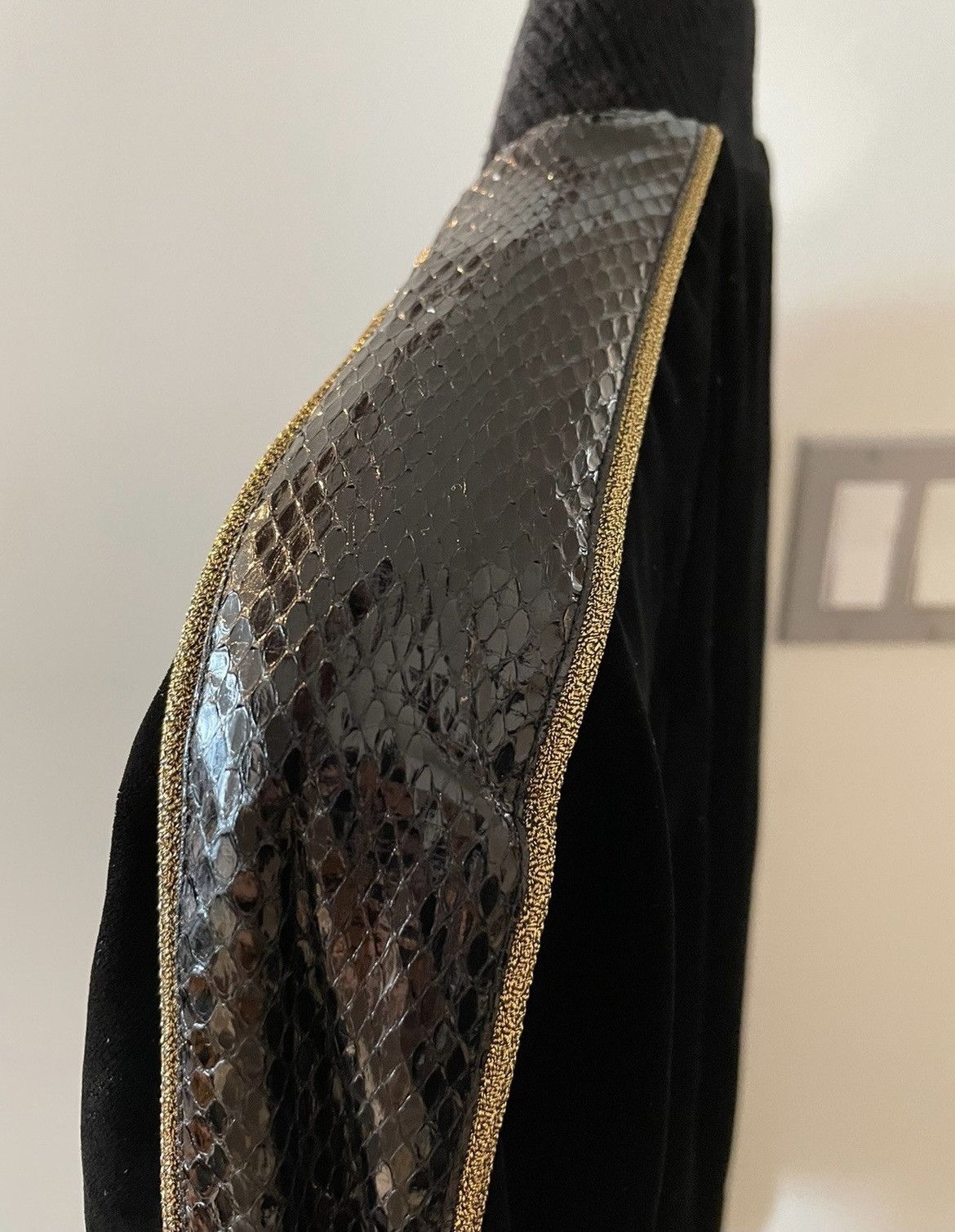 Saint Laurent Paris $4,000 Value Super Limited Runway Velvet Python Teddy Jacket Size US M / EU 48-50 / 2 - 4 Thumbnail