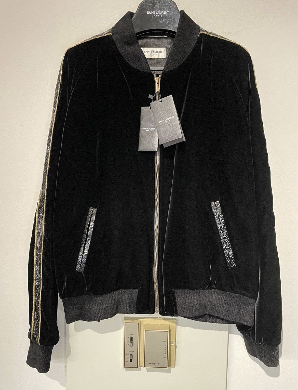 Saint Laurent Paris $4,000 Value Super Limited Runway Velvet Python Teddy Jacket Size US M / EU 48-50 / 2 - 23 Thumbnail
