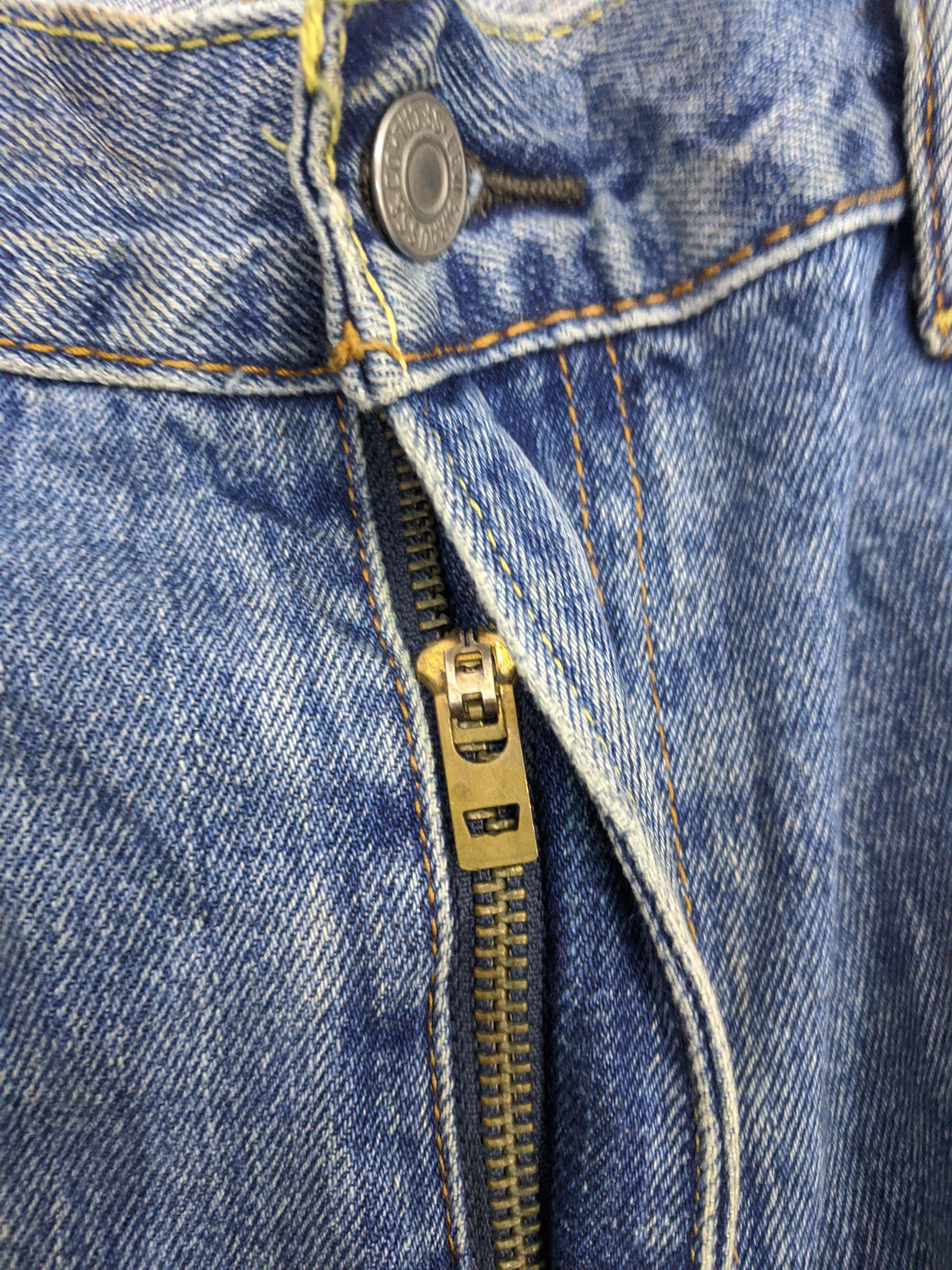 Levi's Vintage Levis 550 Jeans DP0794 Size US 39 - 9 Thumbnail