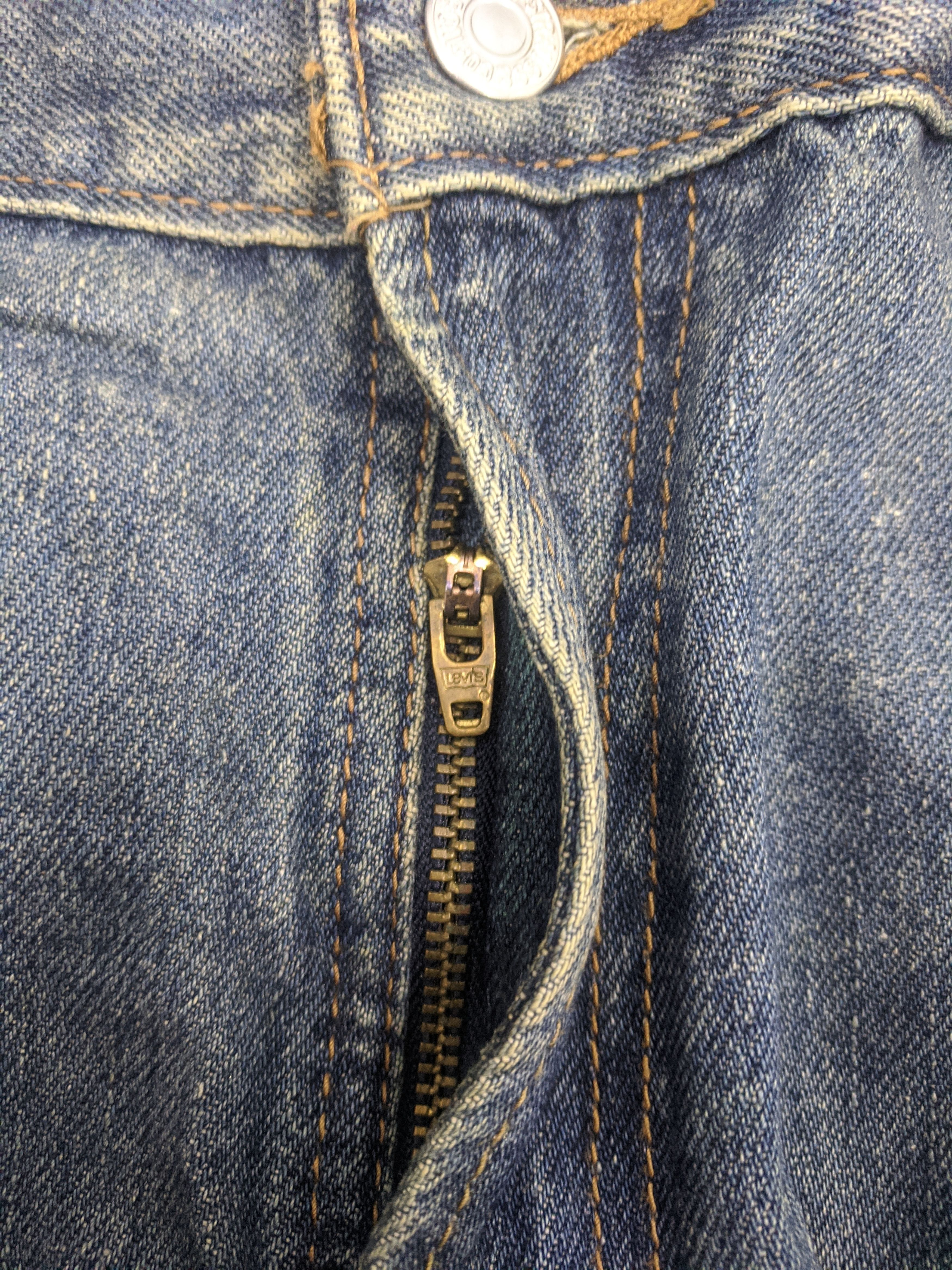 Levi's Vintage Levis 505 Light Wash Jeans DP0798 Size US 40 / EU 56 - 12 Thumbnail