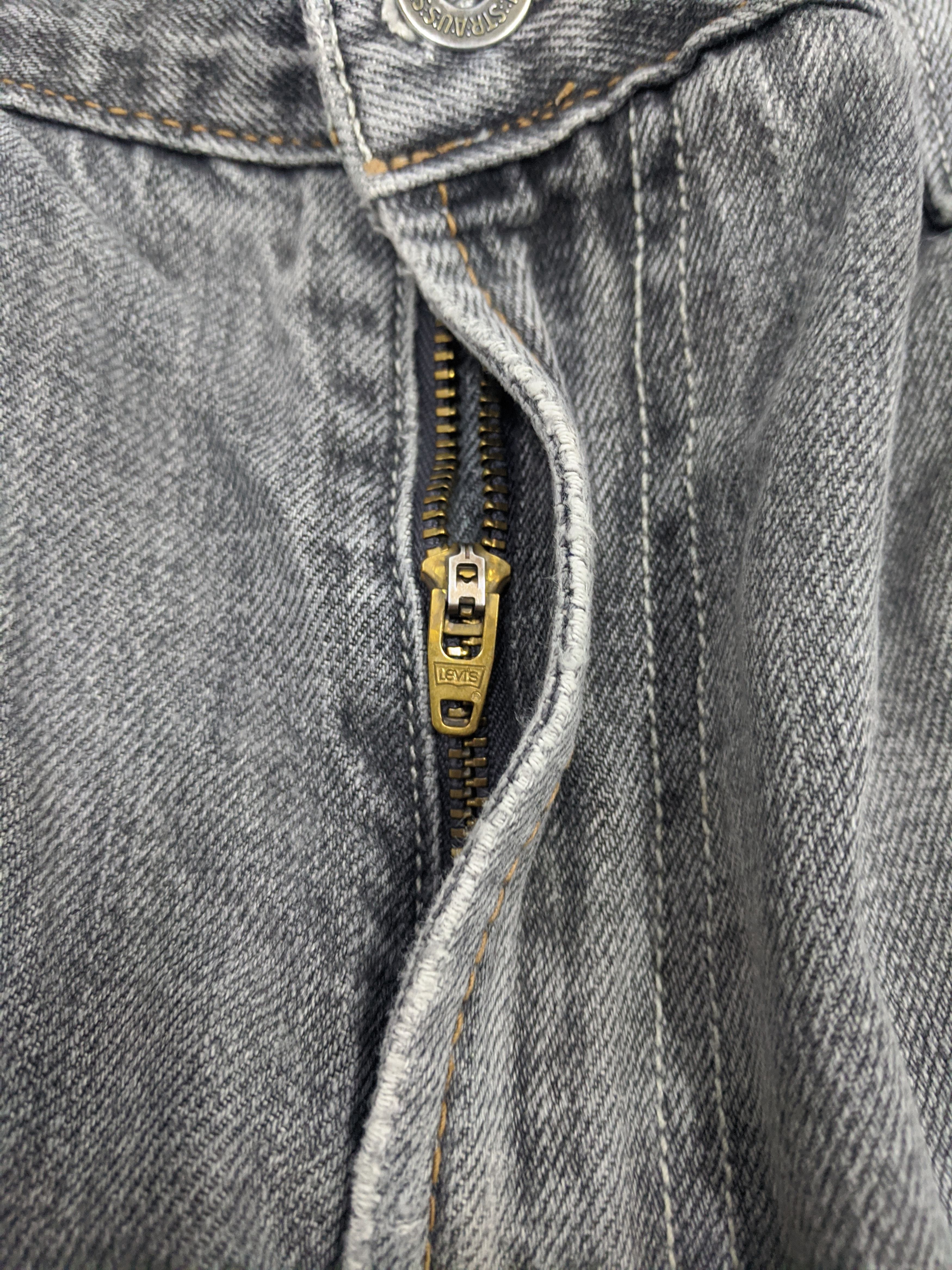 Levi's Vintage Levis 514 Jeans DP0801 Size US 37 - 11 Thumbnail