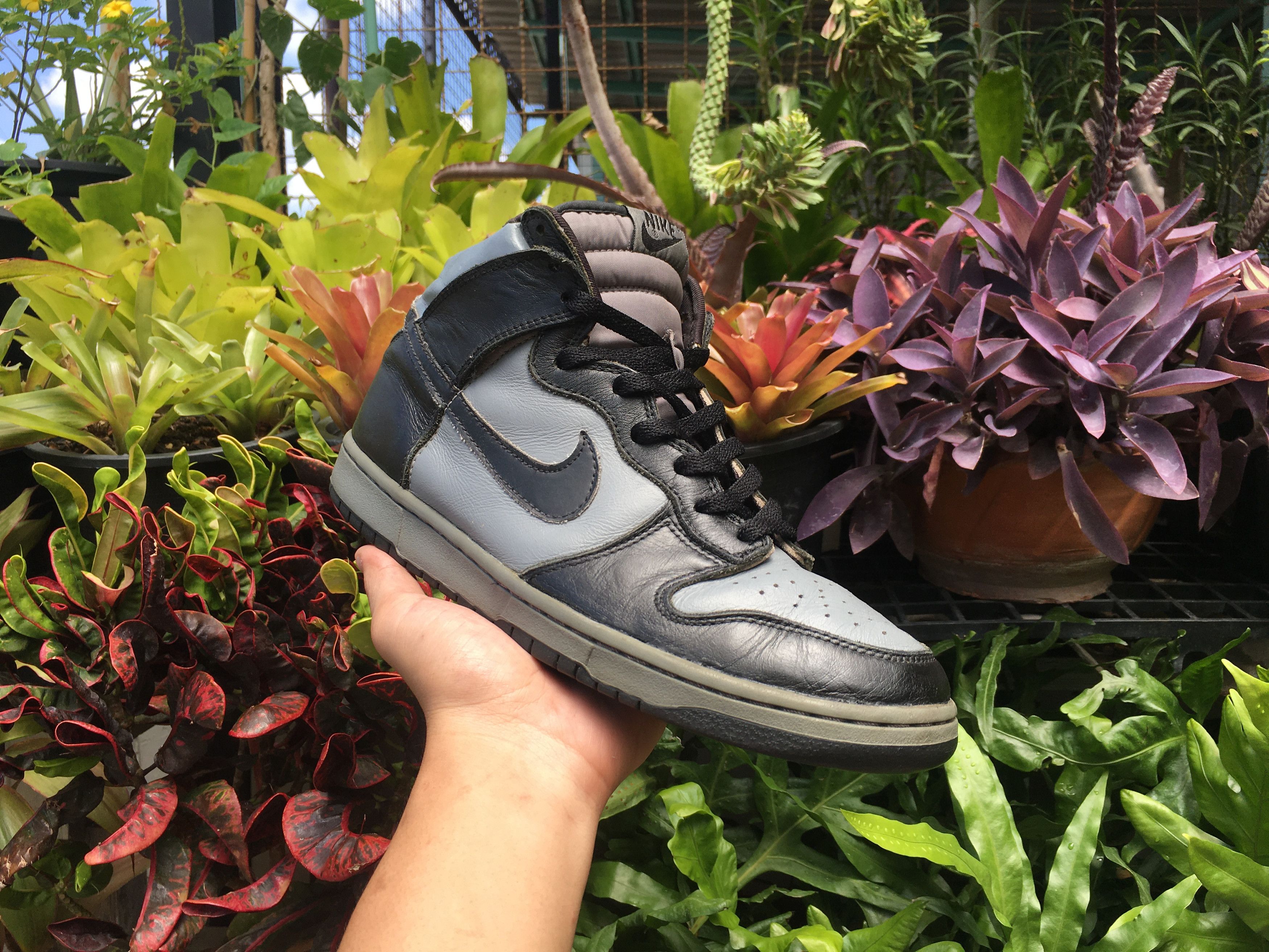 Nike Vintage Nike Dunk High LE Black Cool Grey 1999 Size US 10 / EU 43 - 1 Thumbnail