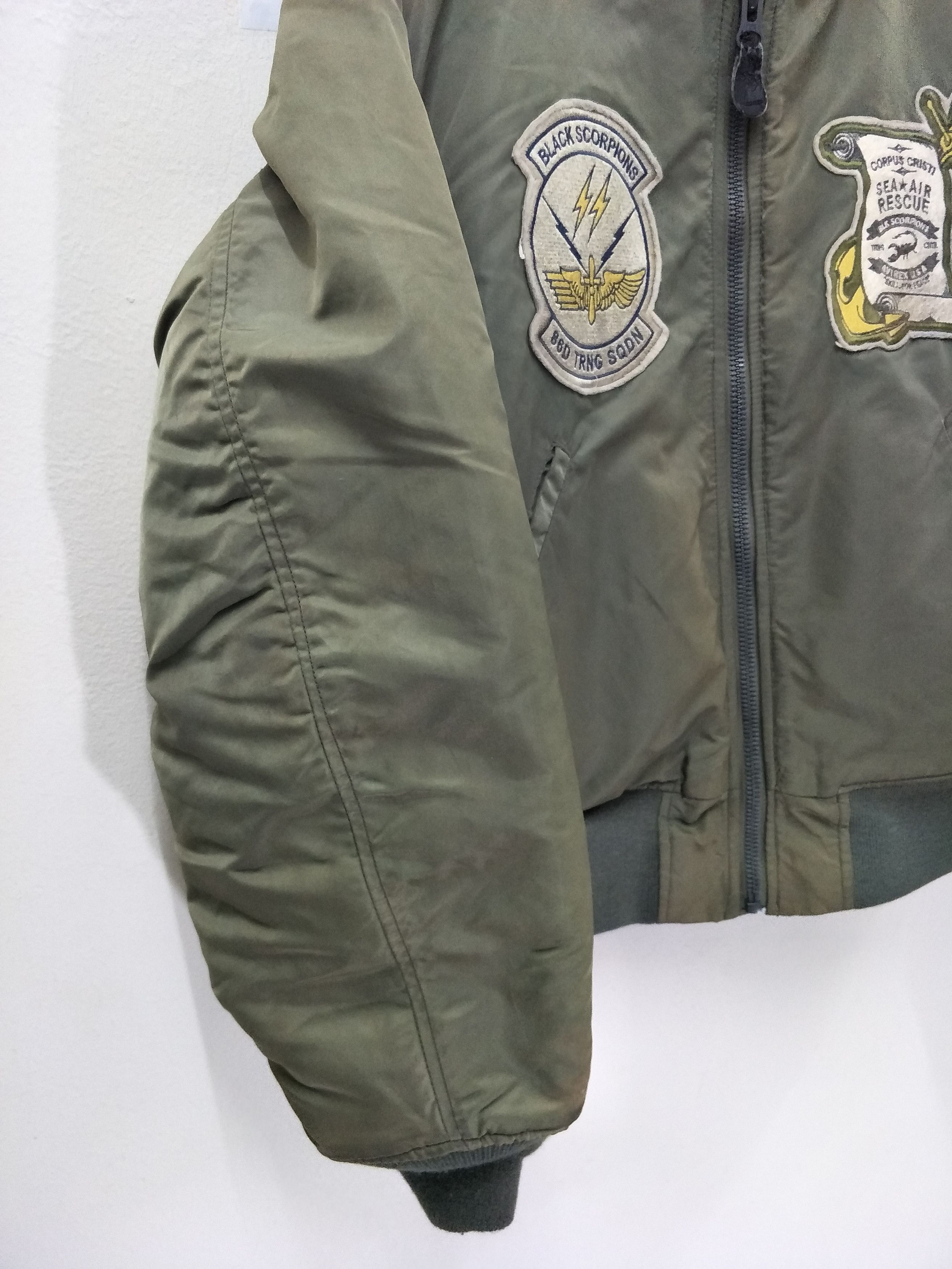 Avirex Vintage Avirex Flight Bombers Jacket Black Scorpions Size US M / EU 48-50 / 2 - 4 Thumbnail
