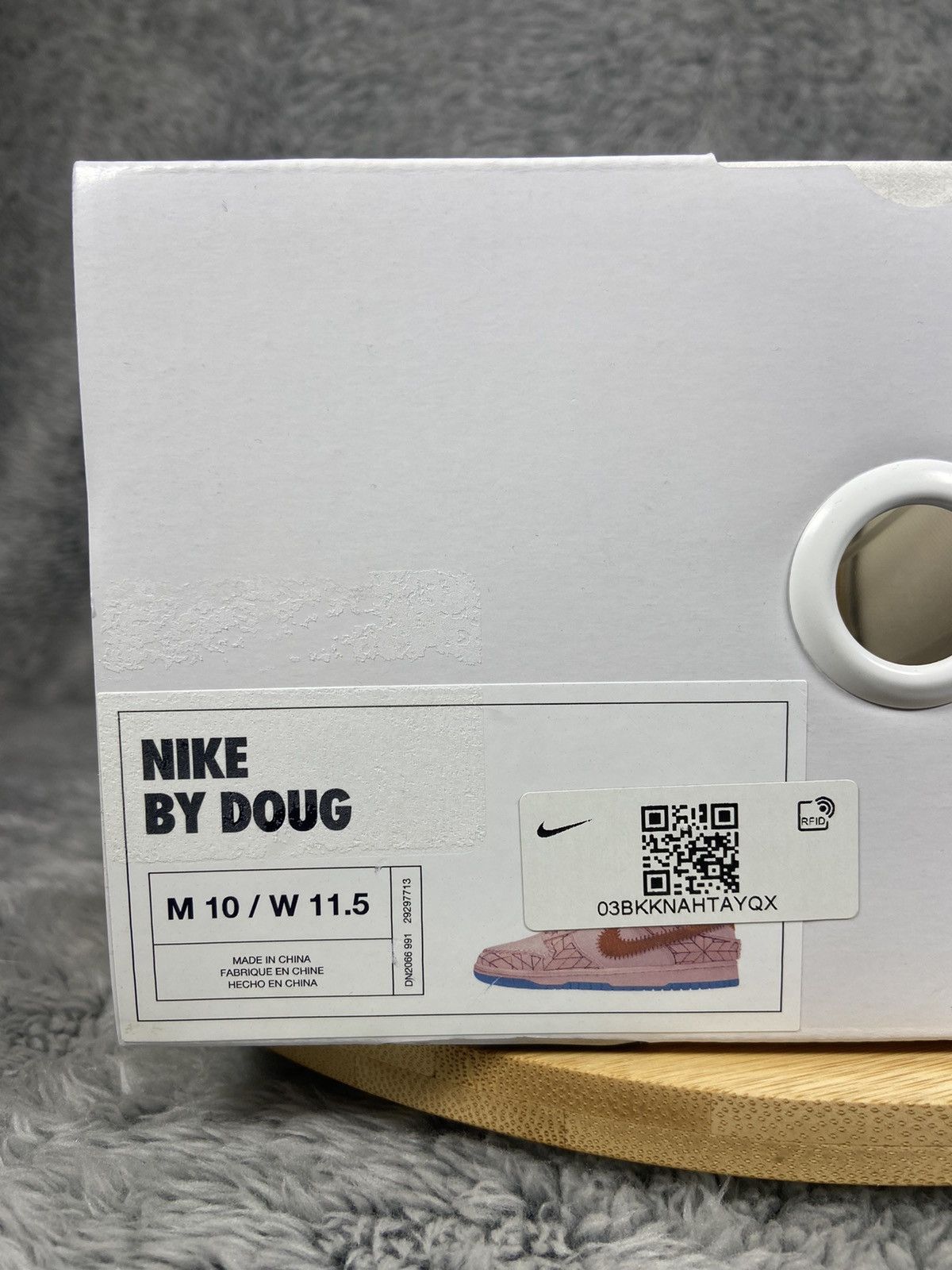nike flipflops