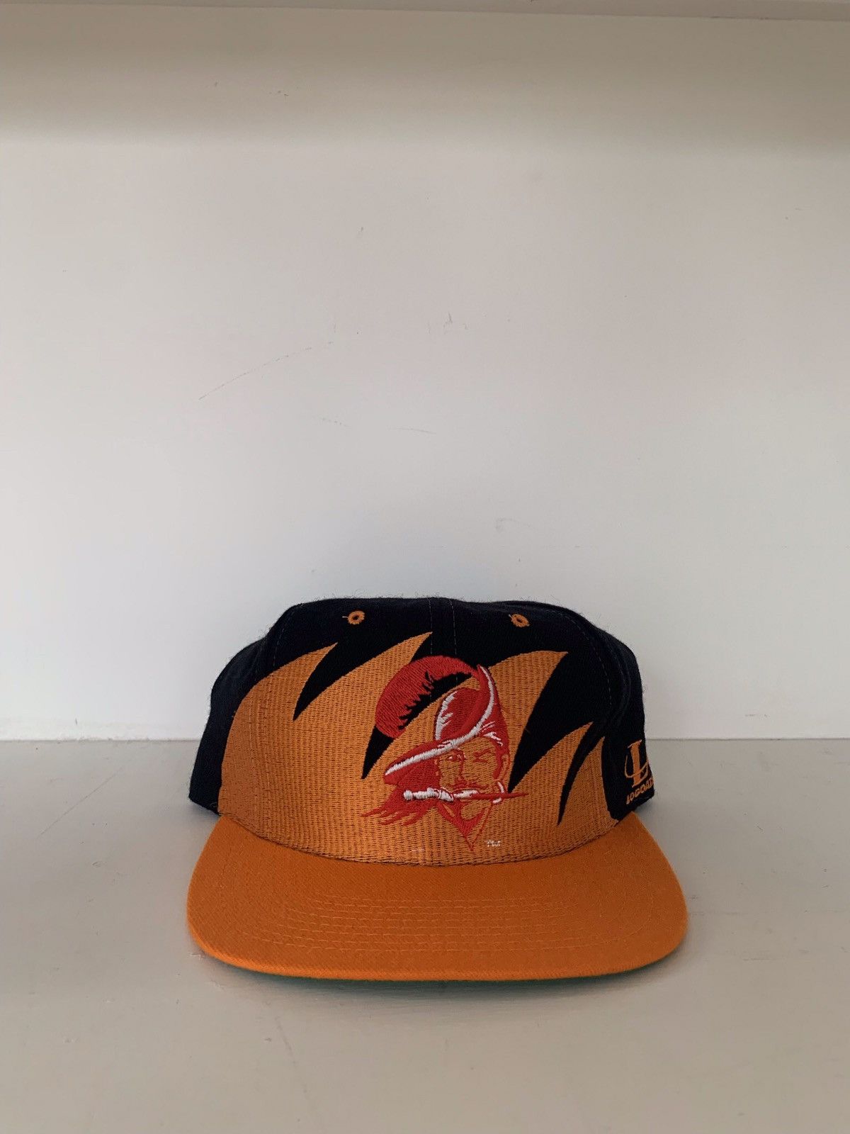 Sharktooth Snapback Tampa Bay Buccaneers