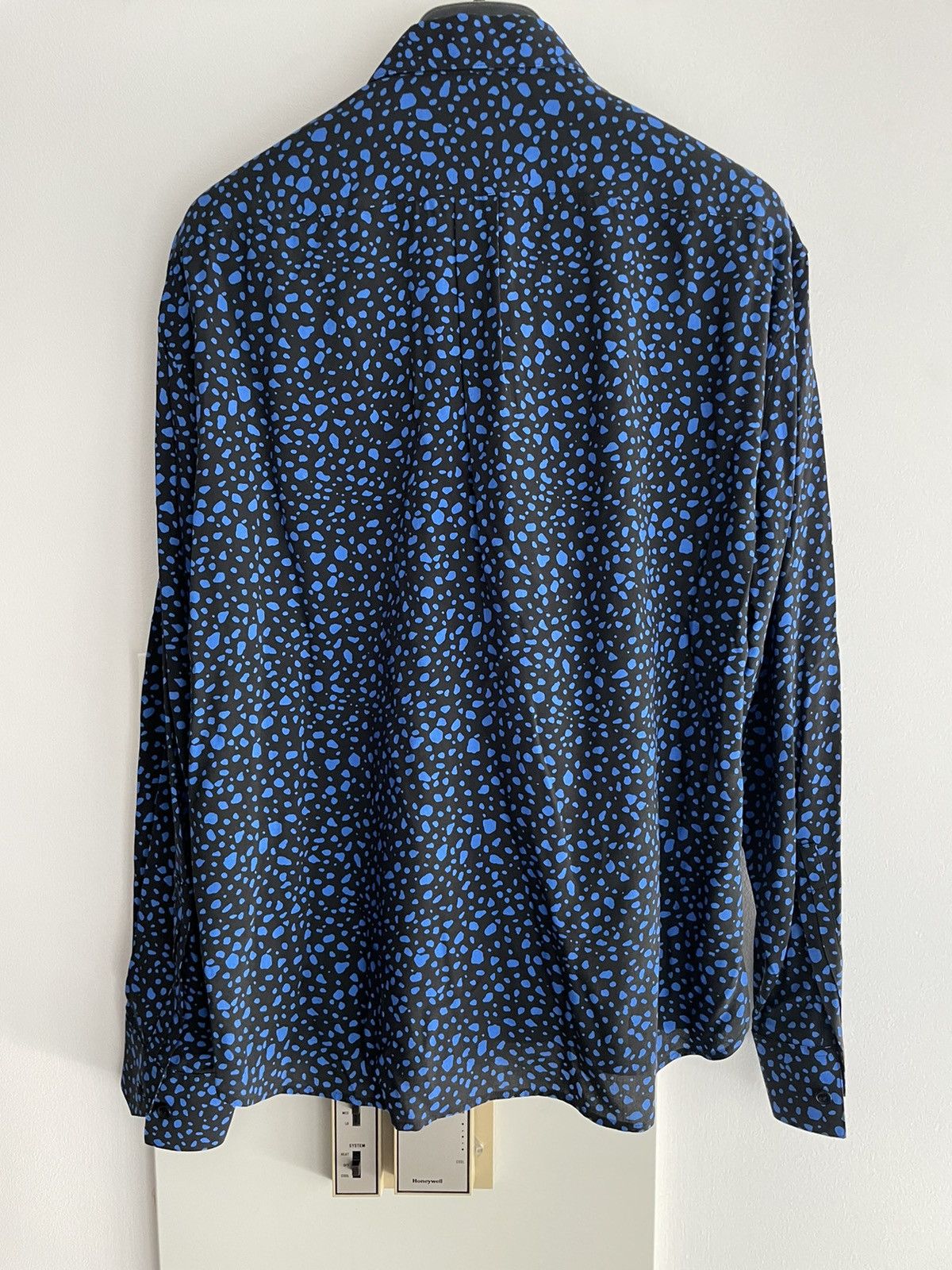 Hedi Slimane × Saint Laurent Paris × Yves Saint Laurent $1,200 Value Rare Runway Leopard Shirt Limited Edition NEW Size US M / EU 48-50 / 2 - 14 Thumbnail
