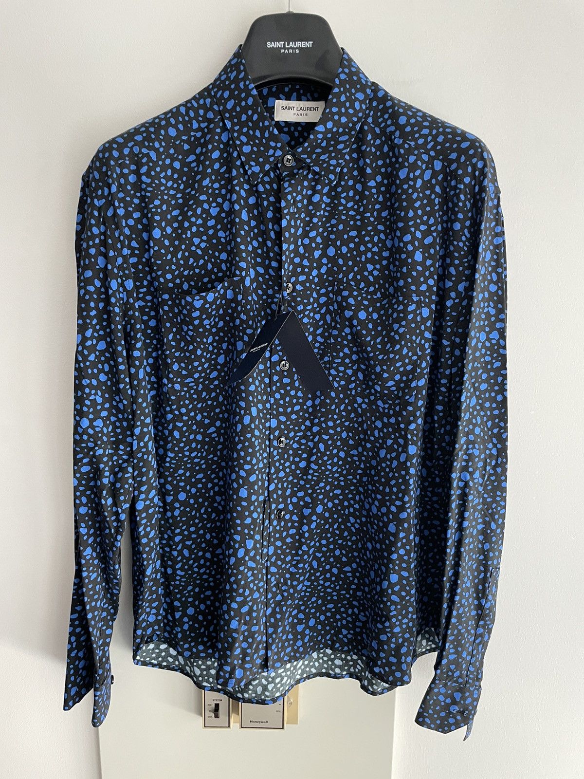 Hedi Slimane × Saint Laurent Paris × Yves Saint Laurent $1,200 Value Rare Runway Leopard Shirt Limited Edition NEW Size US M / EU 48-50 / 2 - 1 Thumbnail