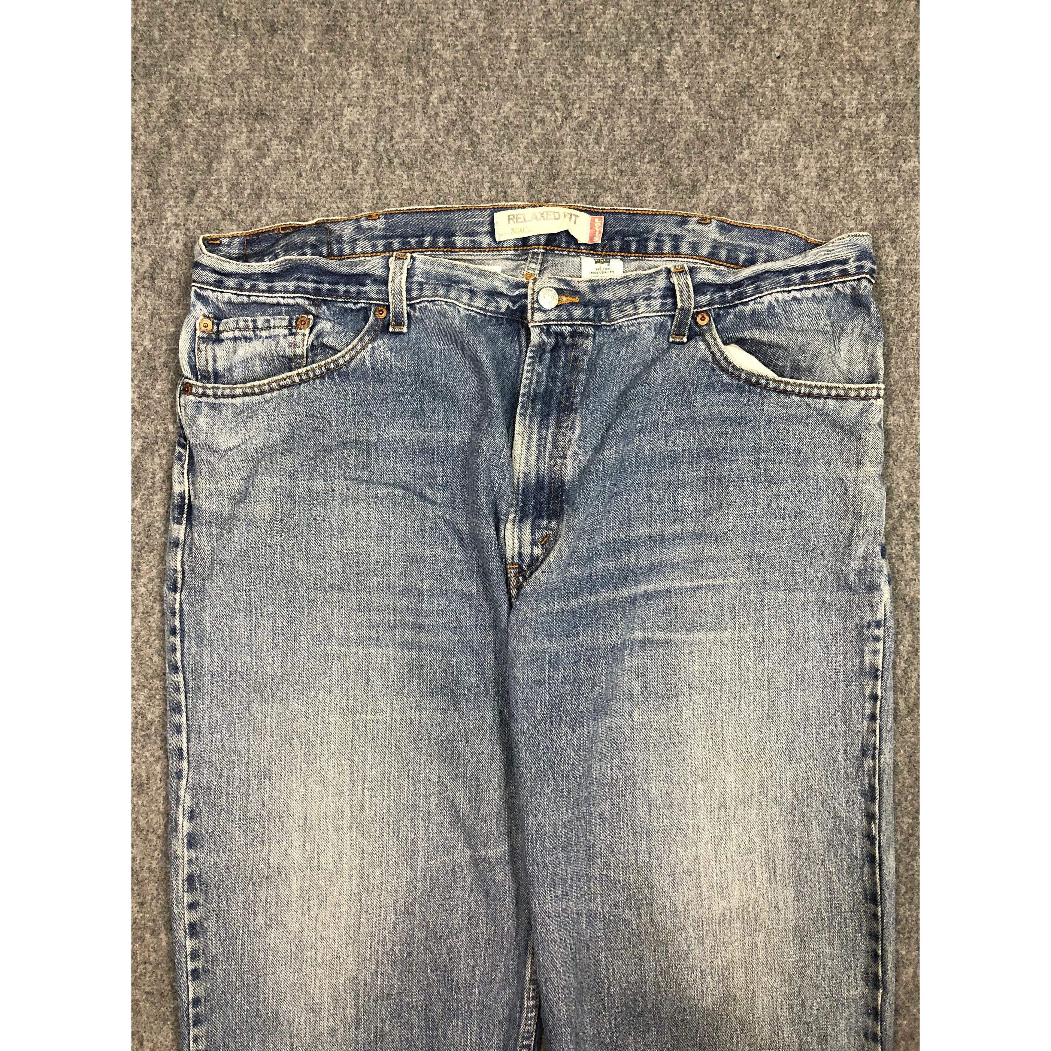 Levi's Vintage Levis 550 Relaxed Fit Faded Denim Lightwash DP0153 Size US 43 - 3 Thumbnail