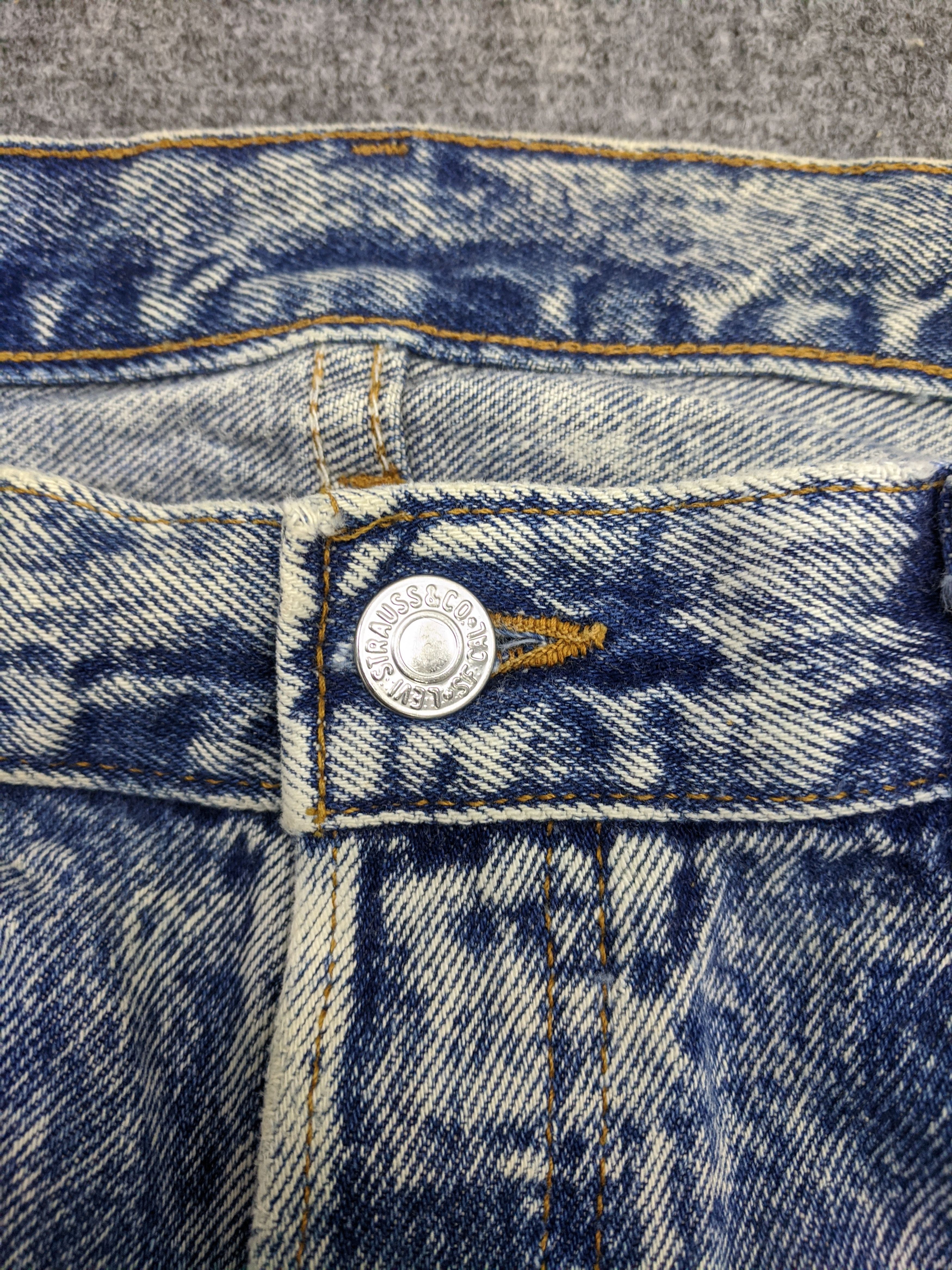 Levi's Vintage 90s Levis 501 Acid Wash Jeans DP0817 Size US 35 - 9 Thumbnail