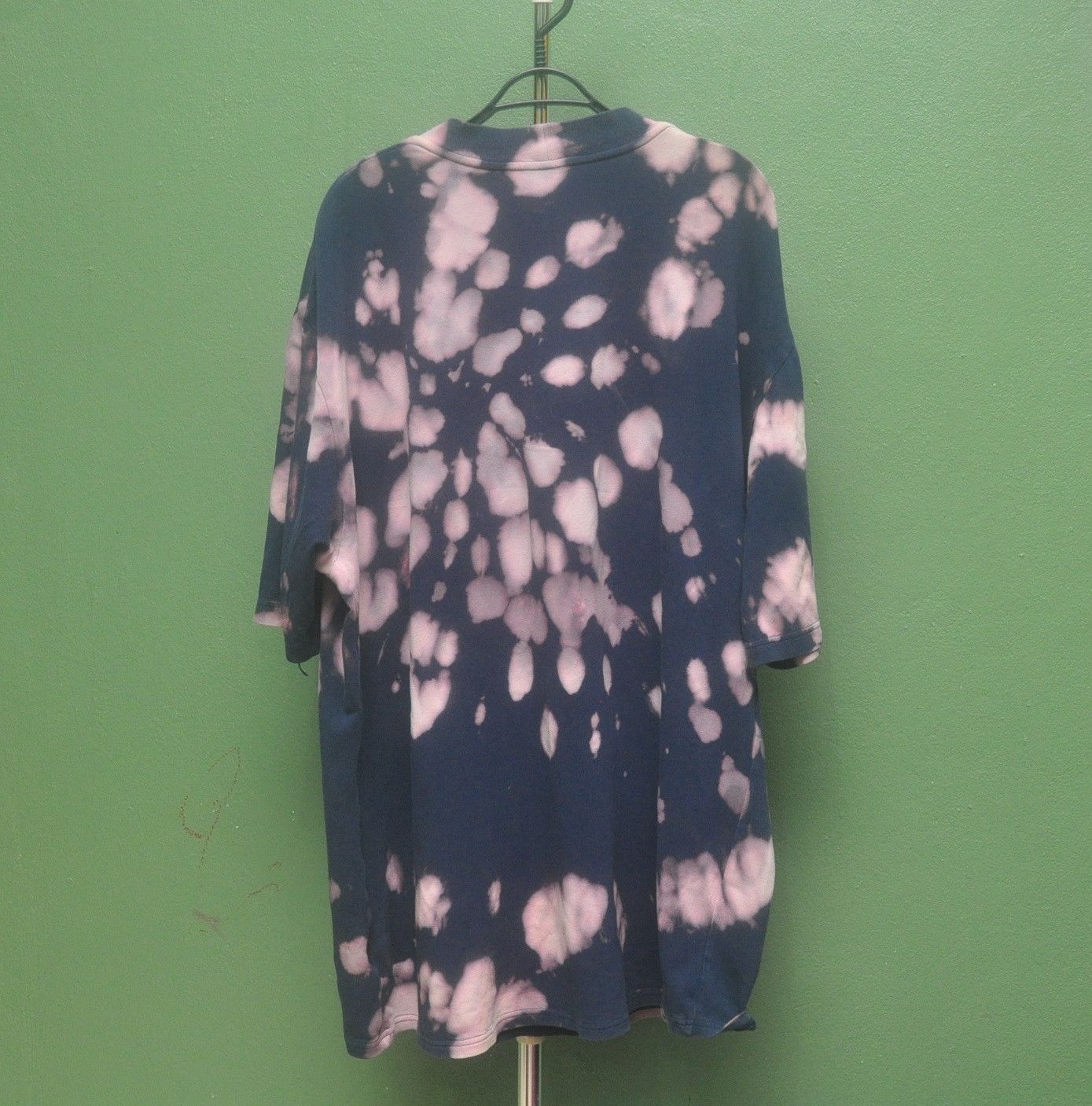 Japanese Brand × Nike Vintage Nike Tie Dye Travis Scott Fashion Style Shirt Size US XL / EU 56 / 4 - 2 Thumbnail
